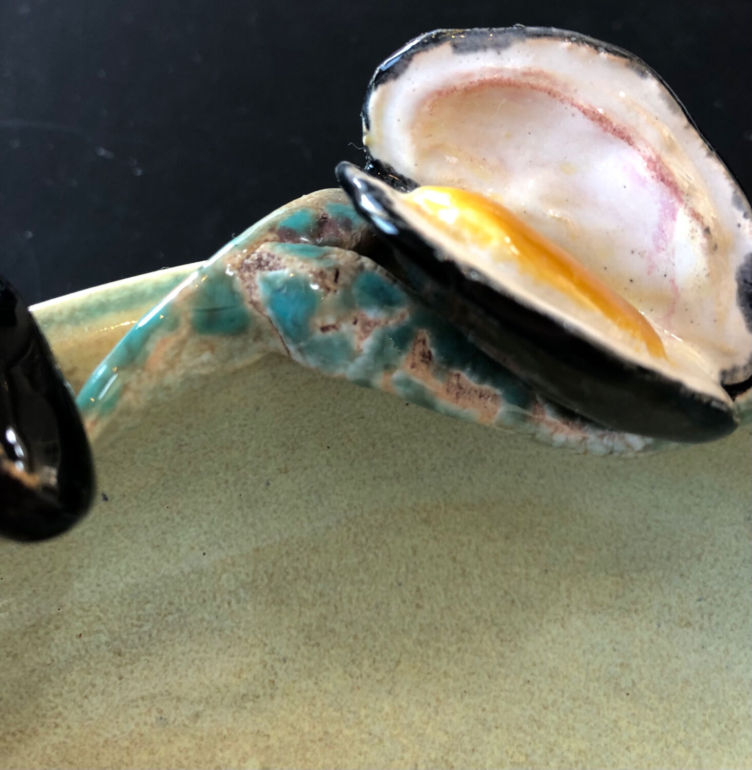 Paris ceramic dish with slip decoration, by Suzy Coste