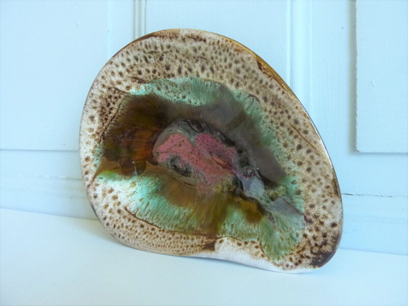 Ceramic shell cup
