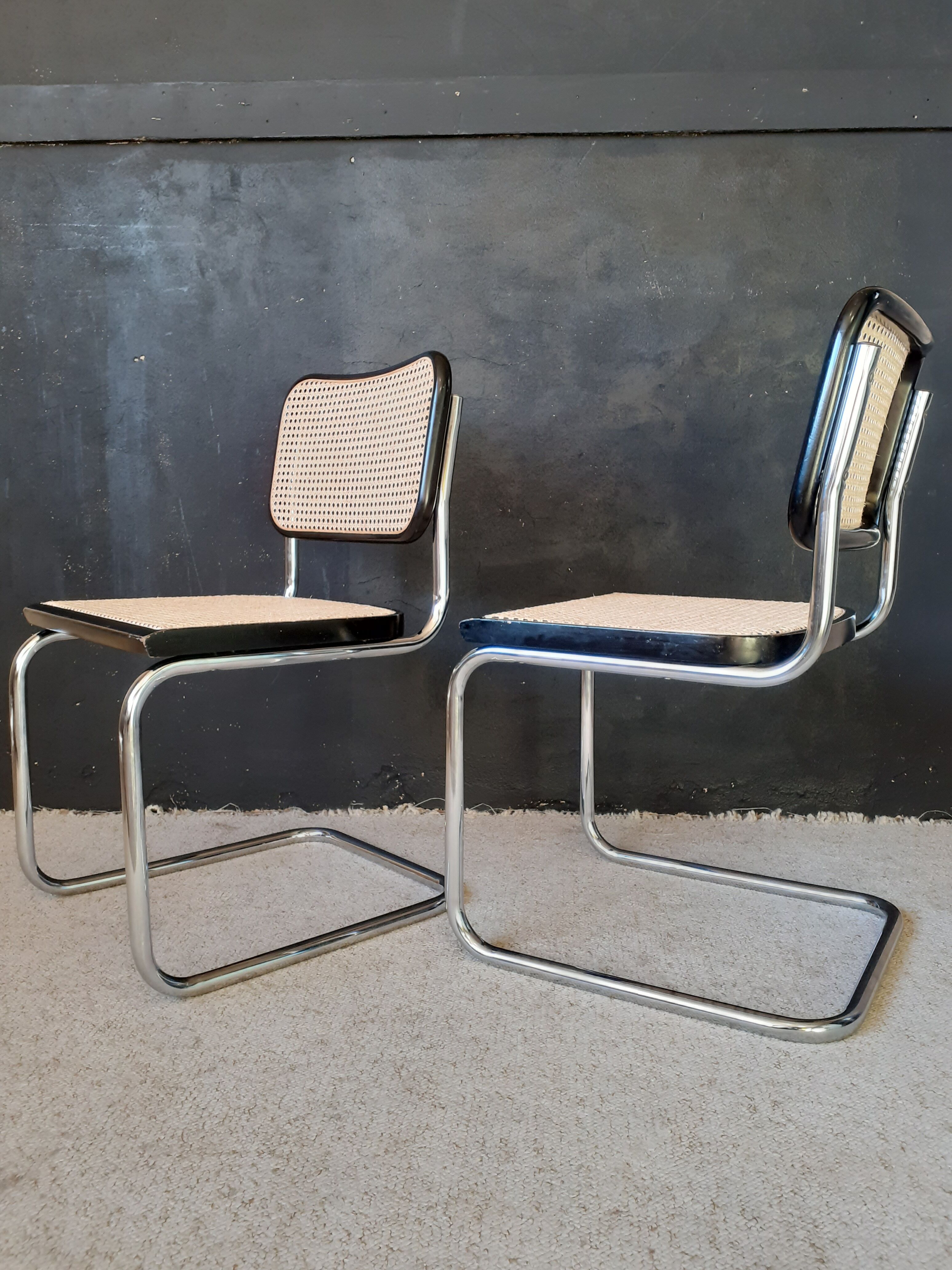 Pair of chairs B32 Breuer