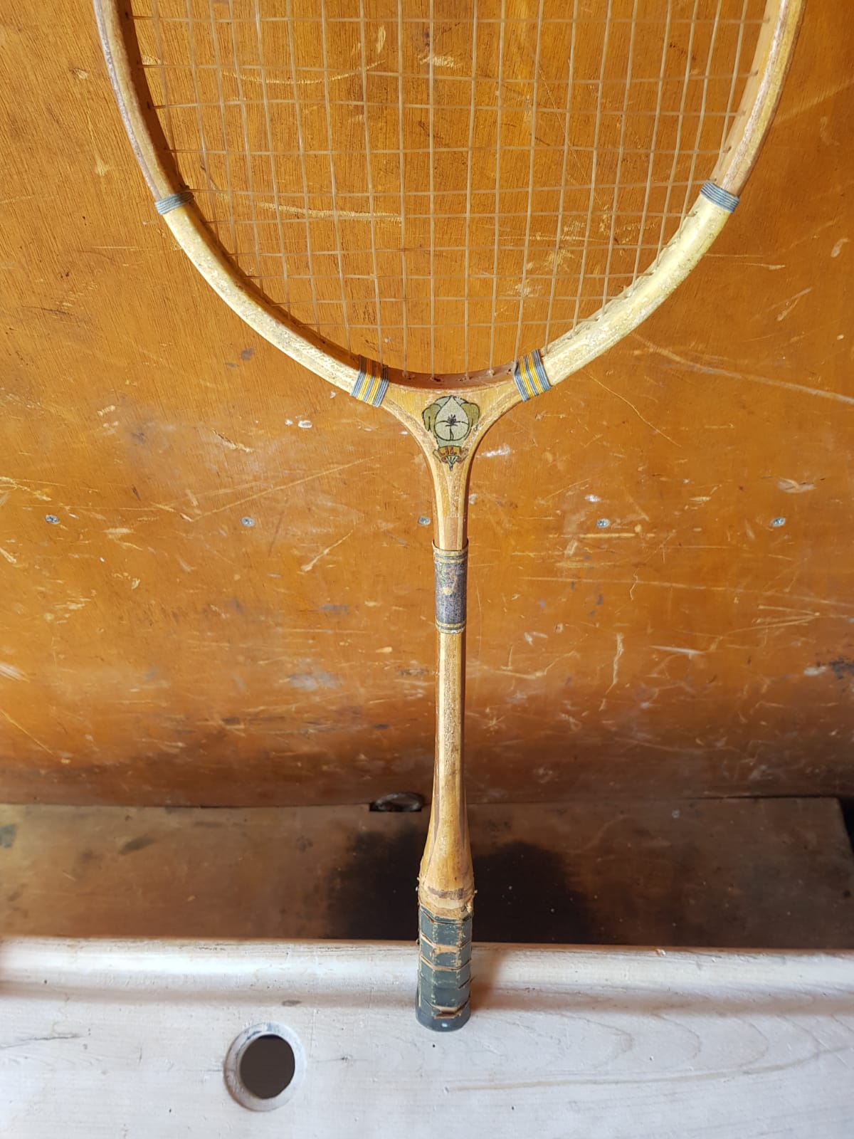 Pair old badminton racket Lily wood