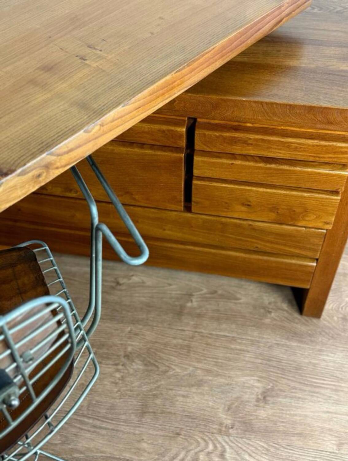 Pierre Chapo B19E Solid Elm Desk - Iconic 1960s Design