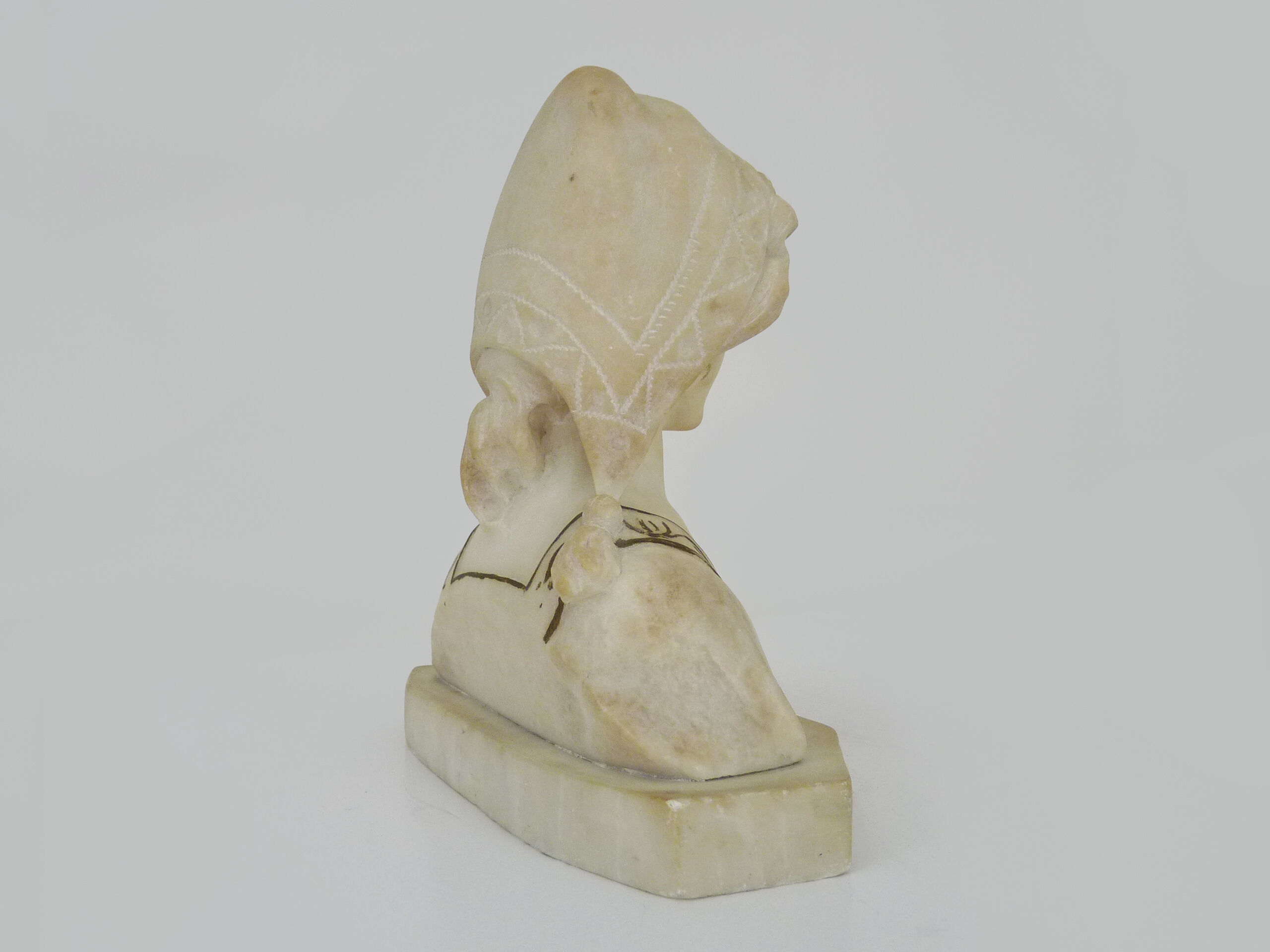 Sculpture Adolfo Cipriani (1880-1930) bust woman alabaster marble