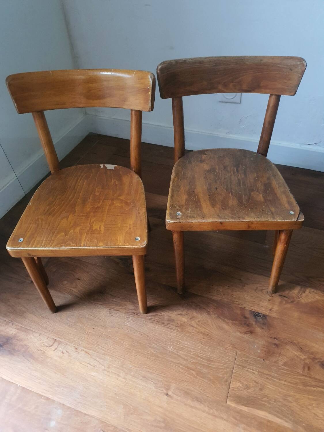 Baumann children's chair duo
