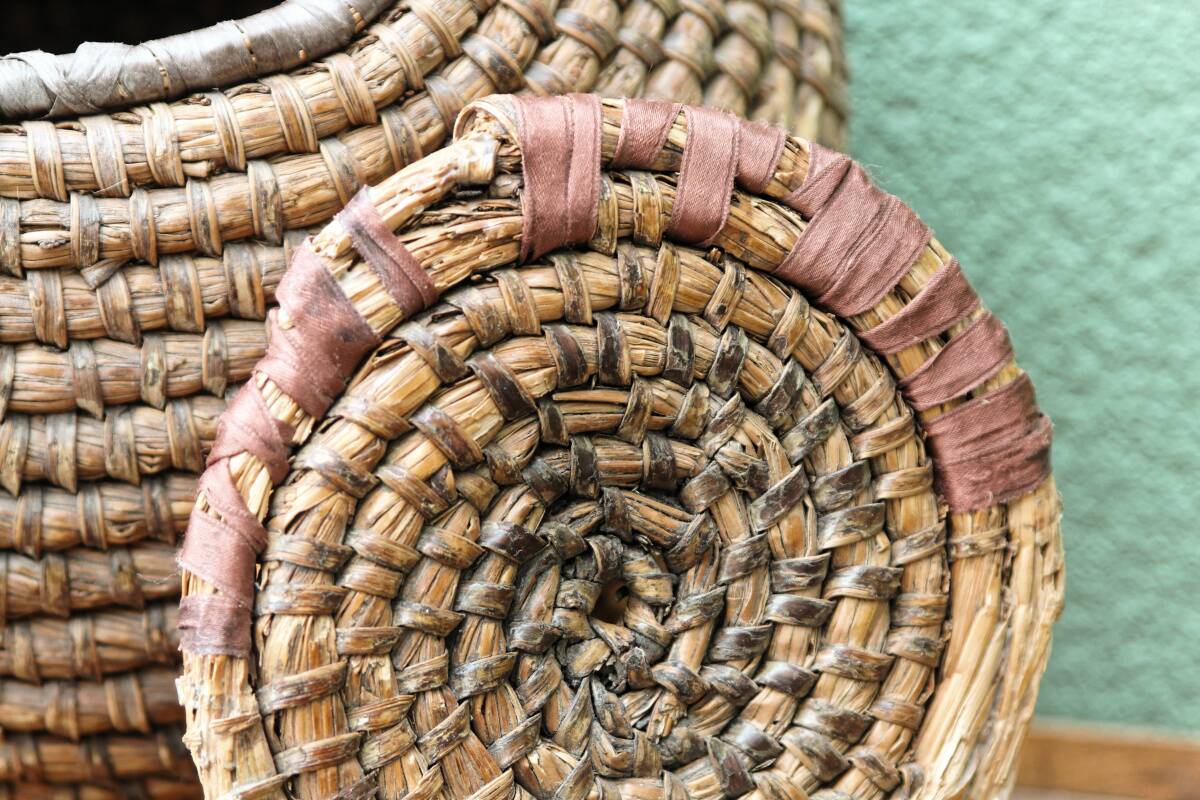 Burgundy in braided straw
