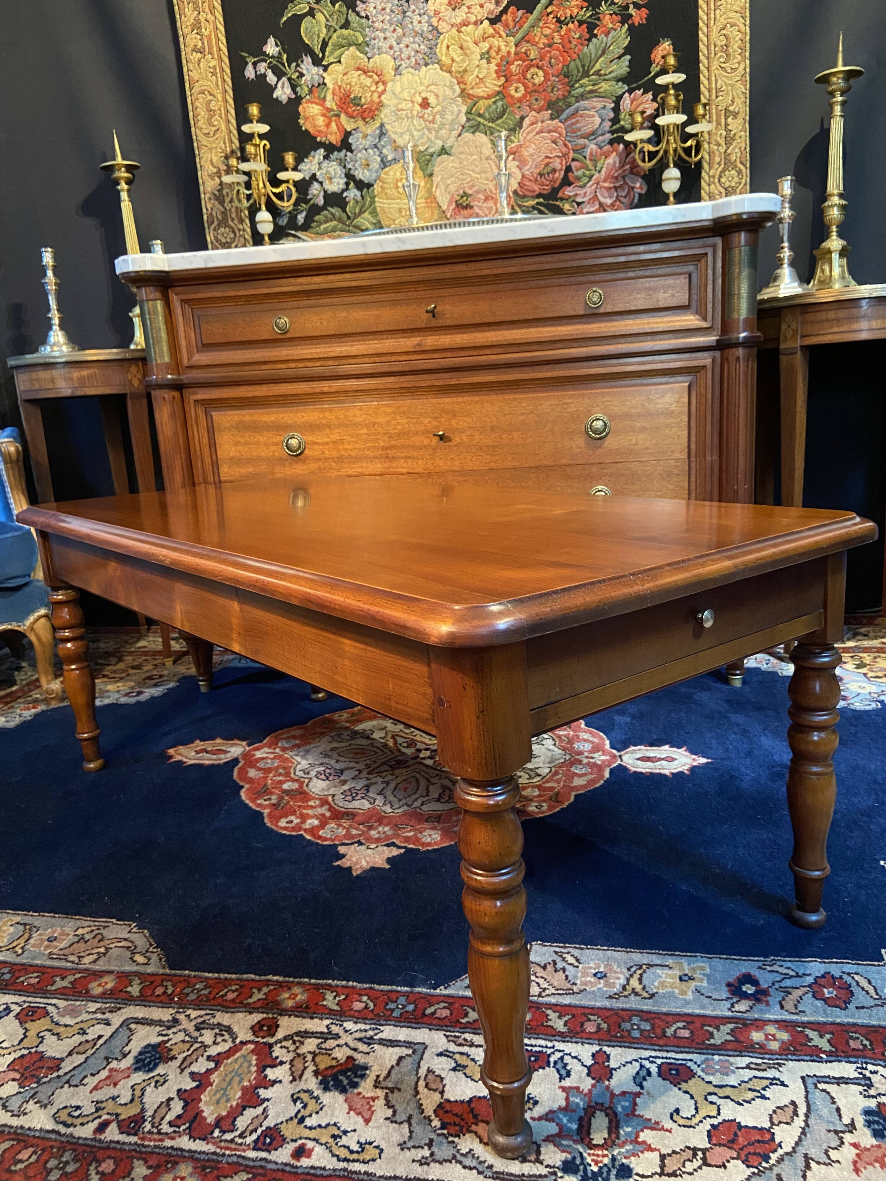 Solid cherry wood coffee table with 2 drawers