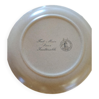 Set of 12 vintage stoneware dinner plates