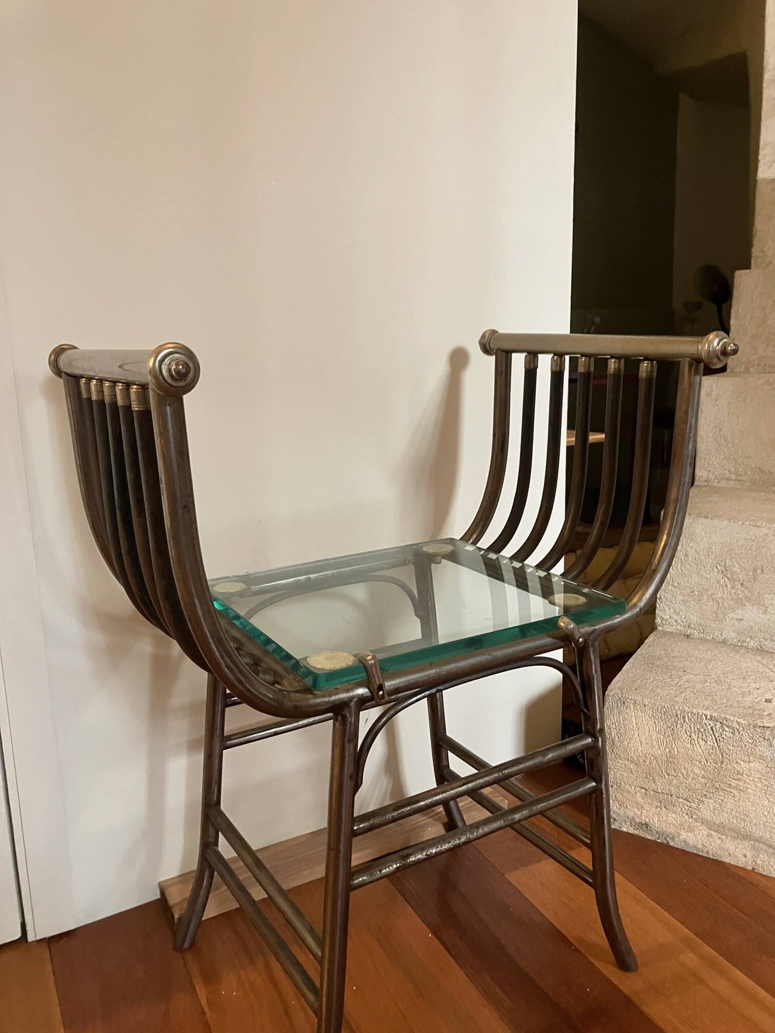 Therapeutic armchair