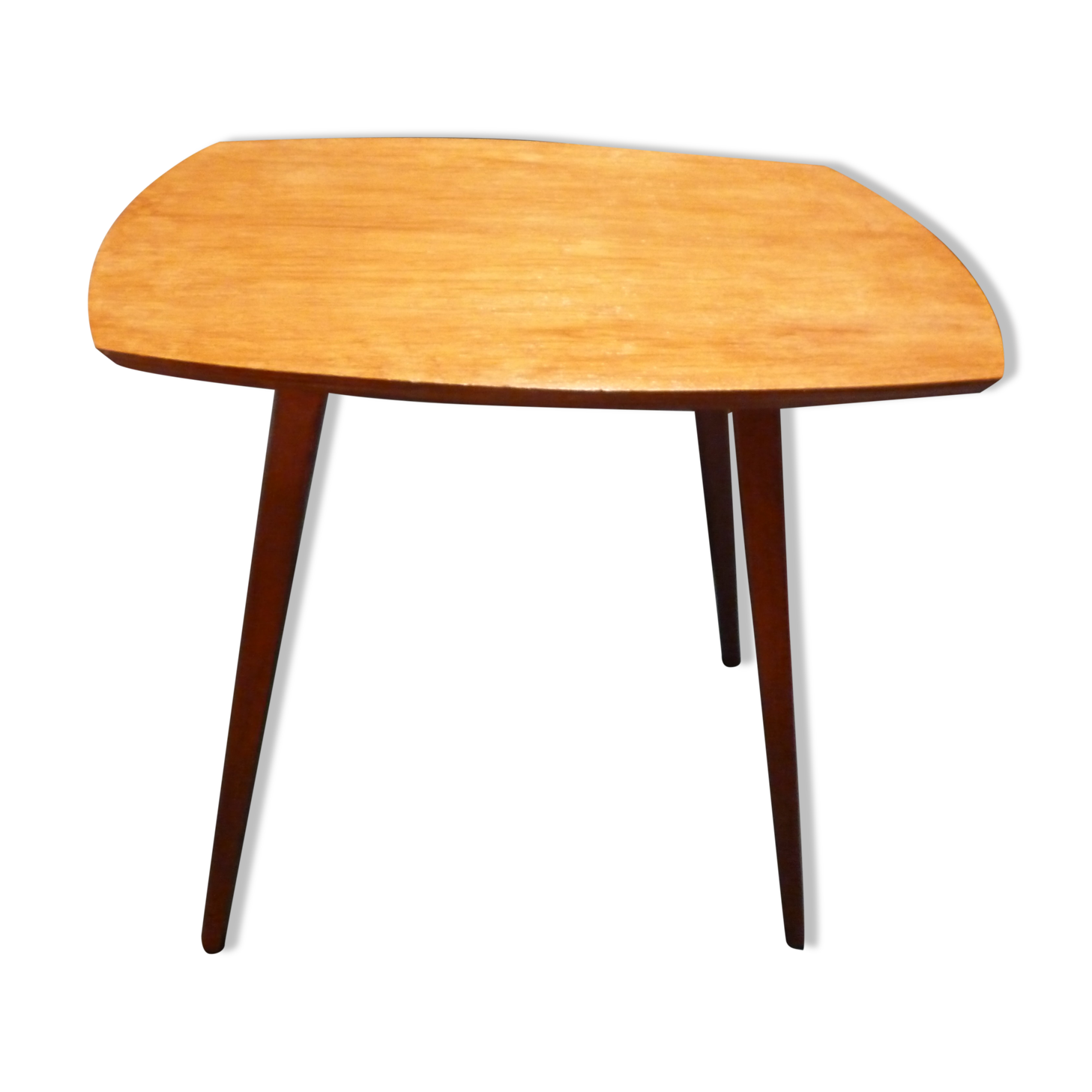 Coffee table: vintage sofa tip