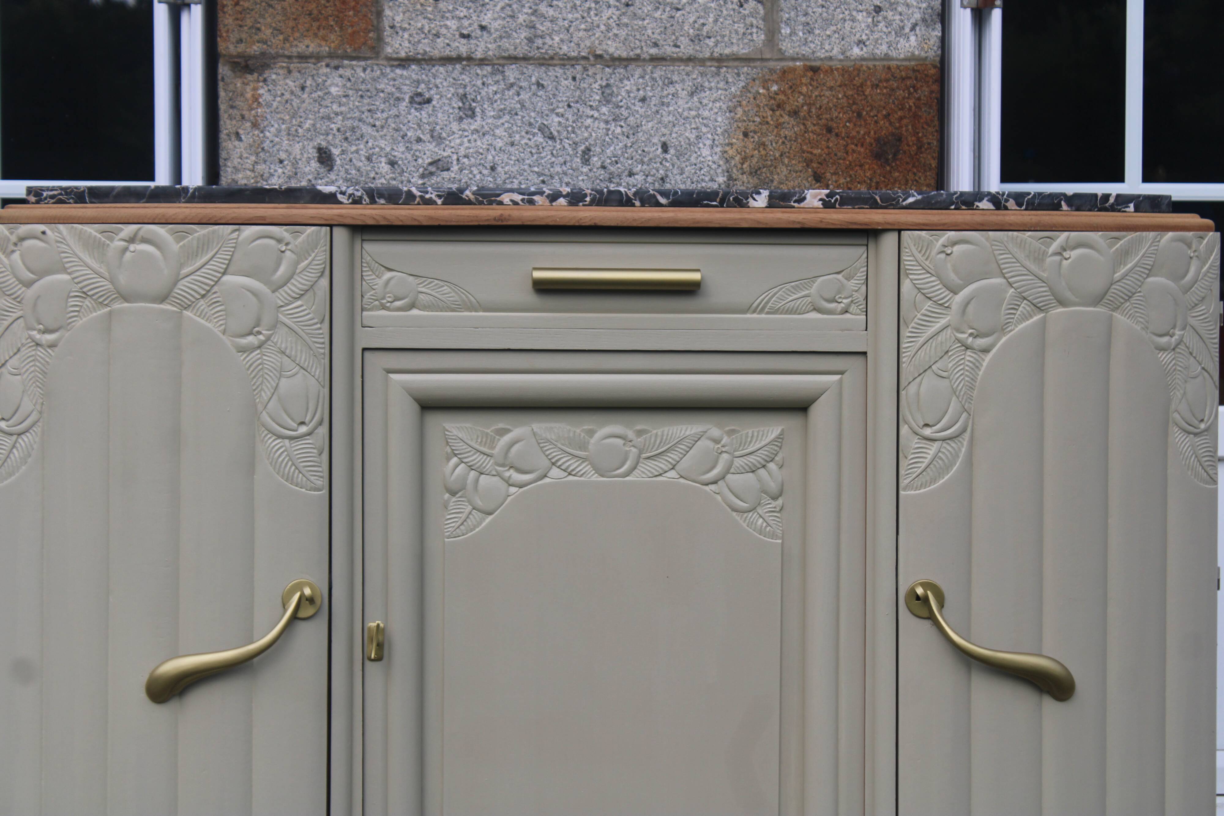 Art Deco sideboard in renovated solid oak – marble top