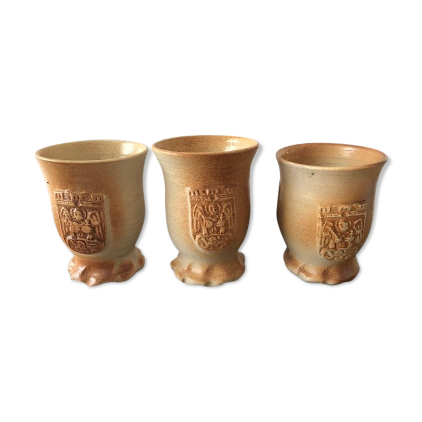 3 verres en poterie de Siegburg (Allemagne)