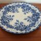 Assiette ancienne bleu cobalt L.M. & Cie – décor floral