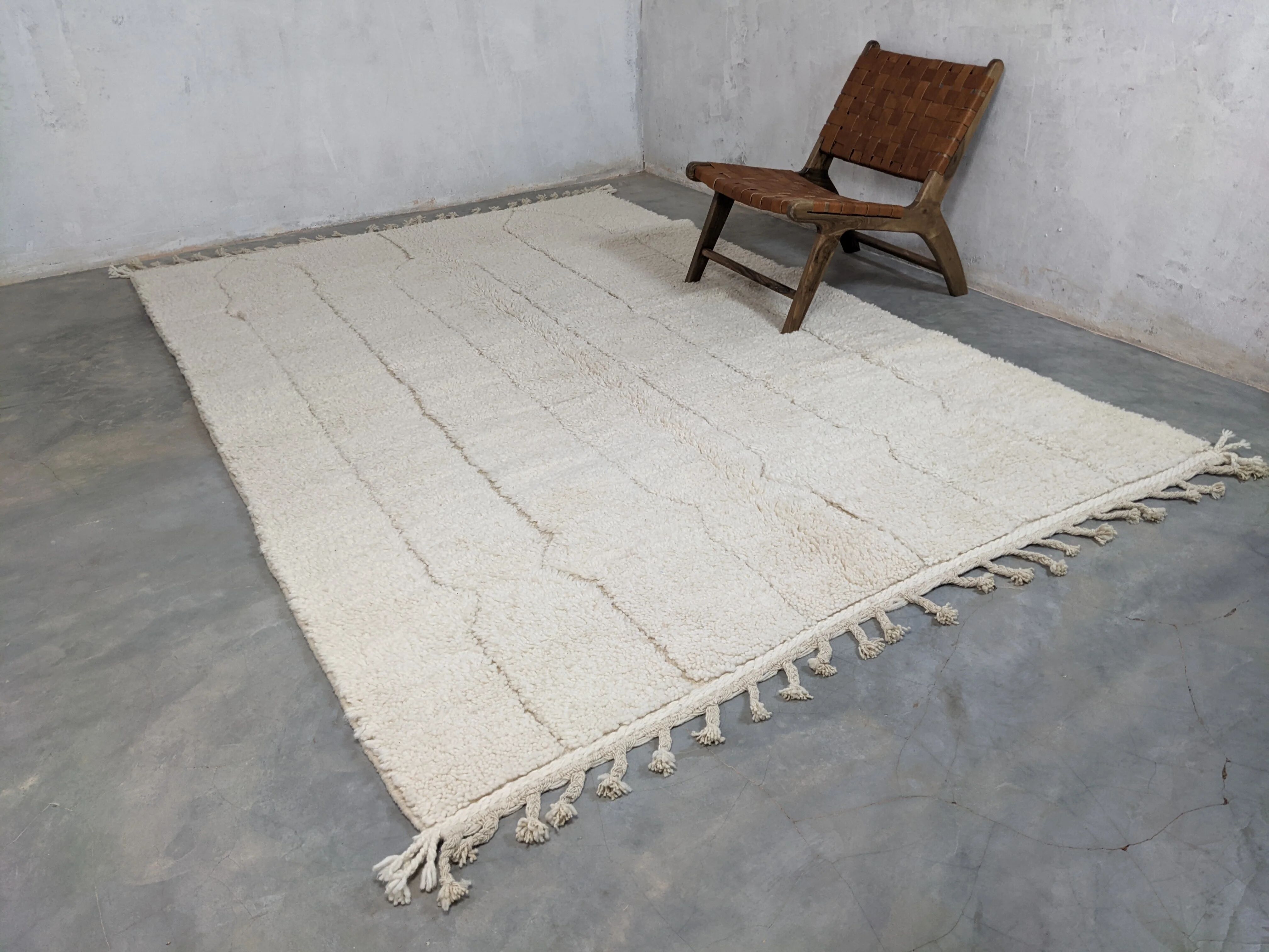 Large Beni Ouarain rug, 300 x 200 cm