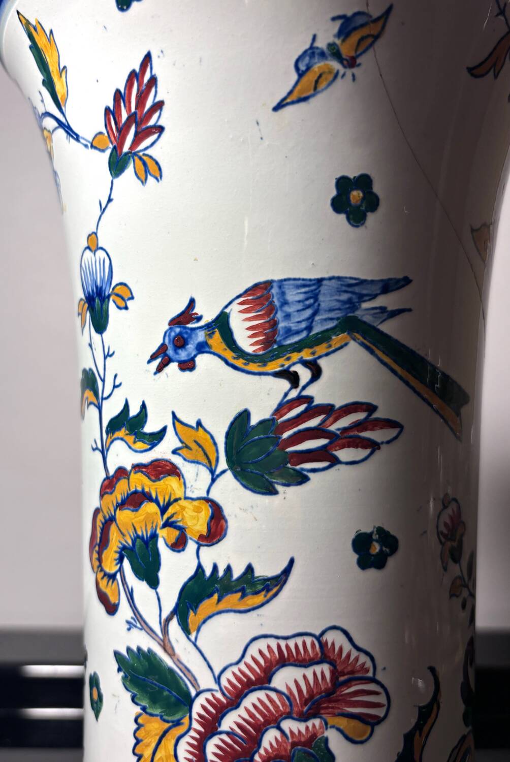 Vase Gien for restauration