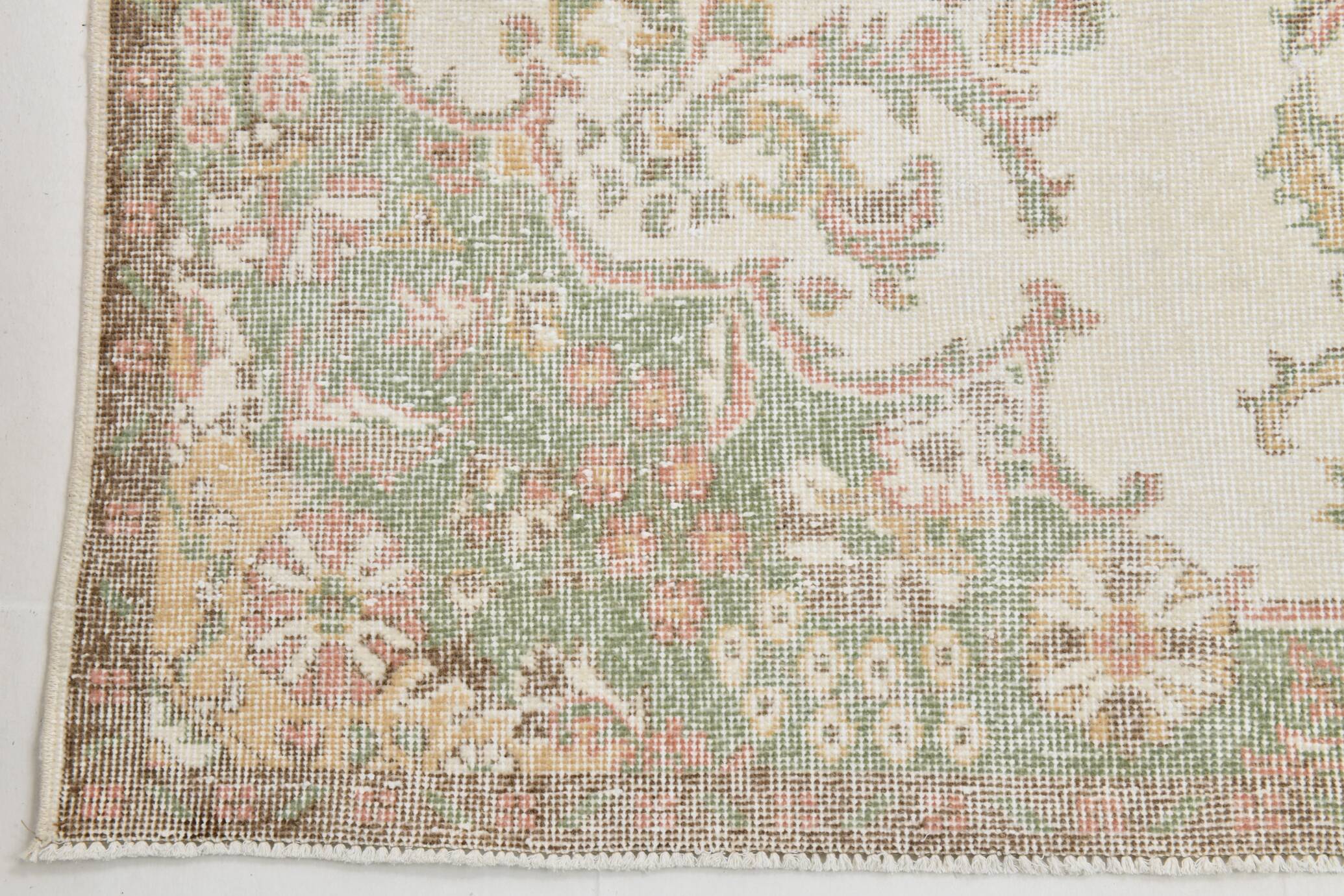 6x11 Beige & Cream Oriental Floral Pattern Vintage Rug, 189x329Cm