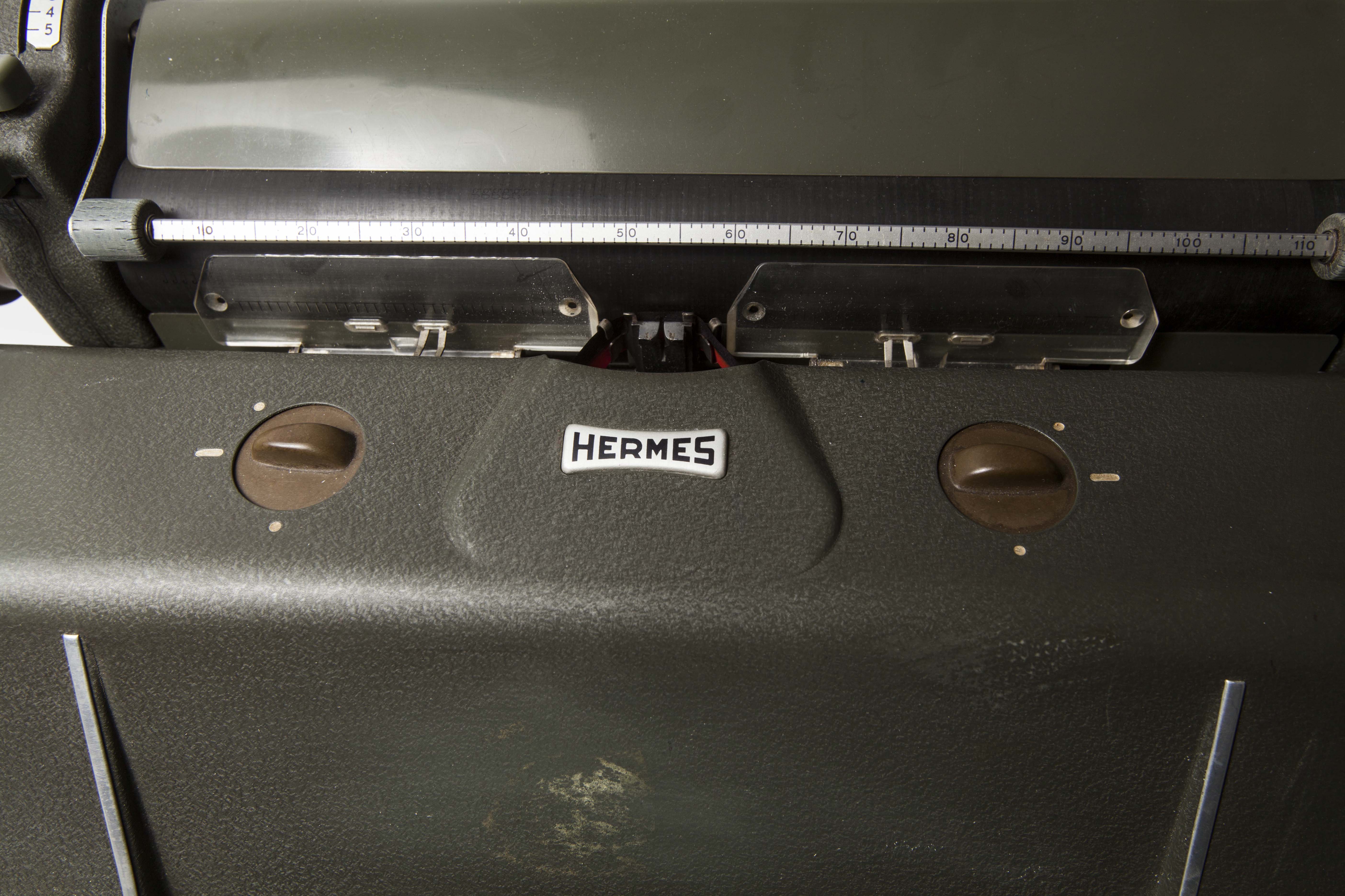 Hermes ambassador typewriter, 1952