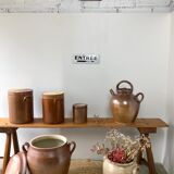 Enamelled entry plate