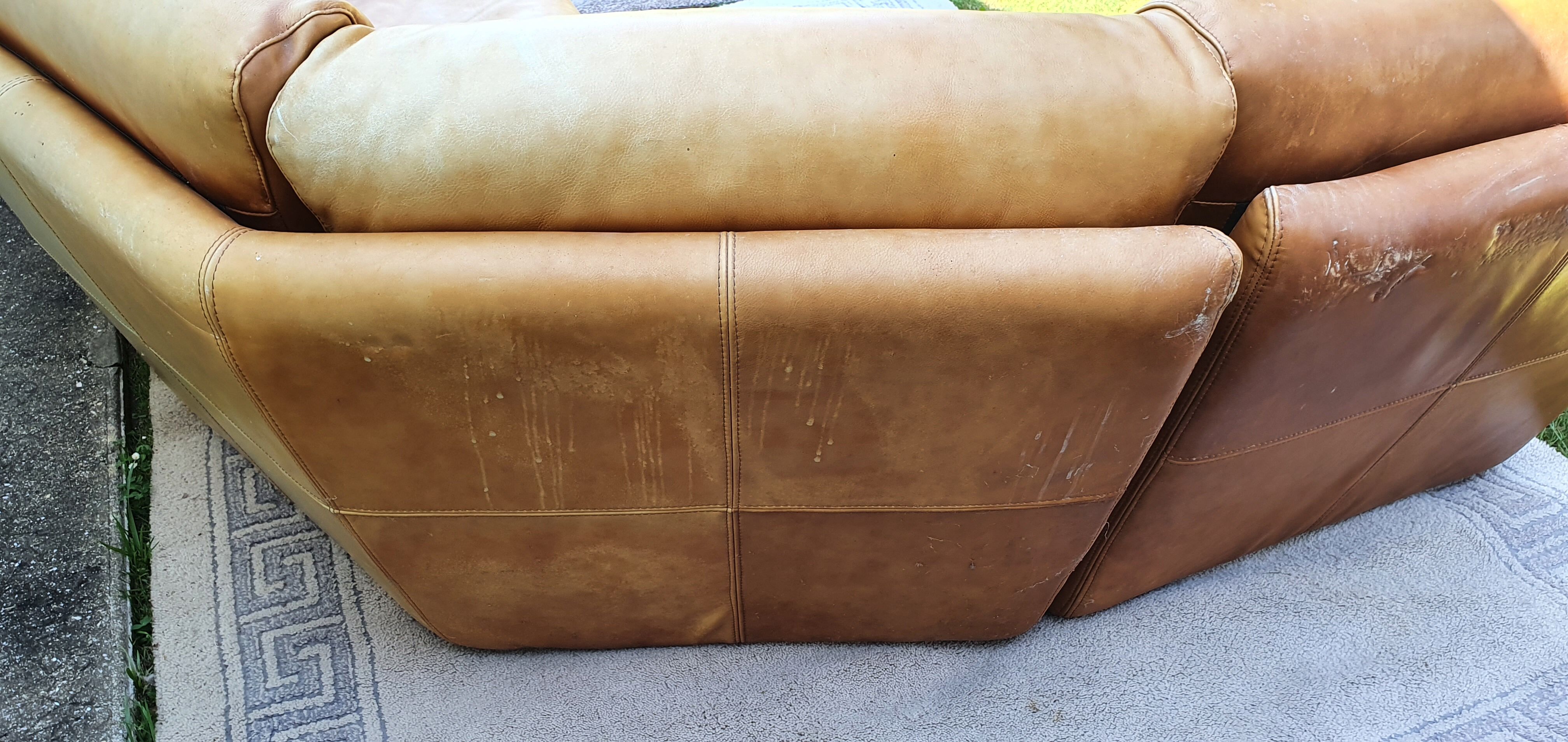 Corner sofa Roche Bobois camel leather 1980.