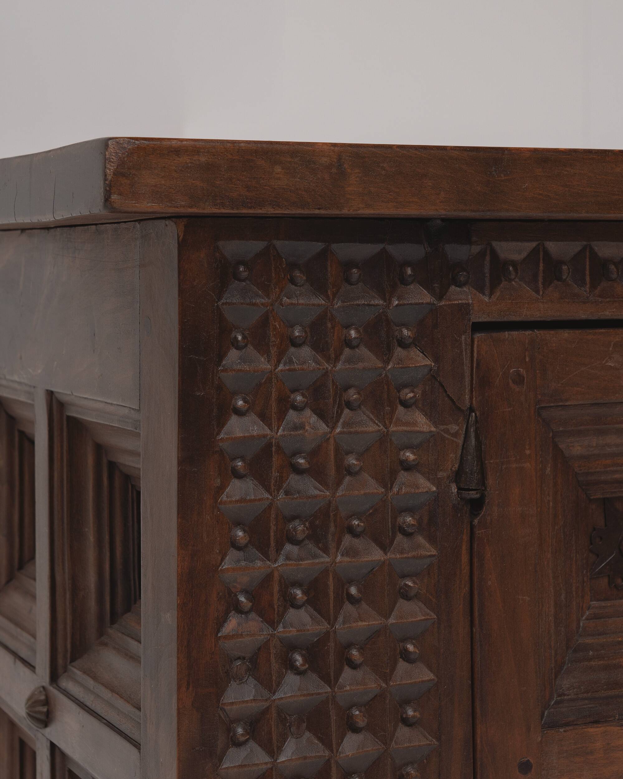 Buffet rustique brutaliste espagnol, années 1960