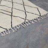 Moroccan Berber wool rug 234 x 140 cm