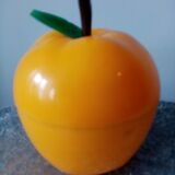 Beautiful and rare glacon apple design in yellow plastic
