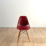DSW chair by Charles & Ray Eames, Vitra