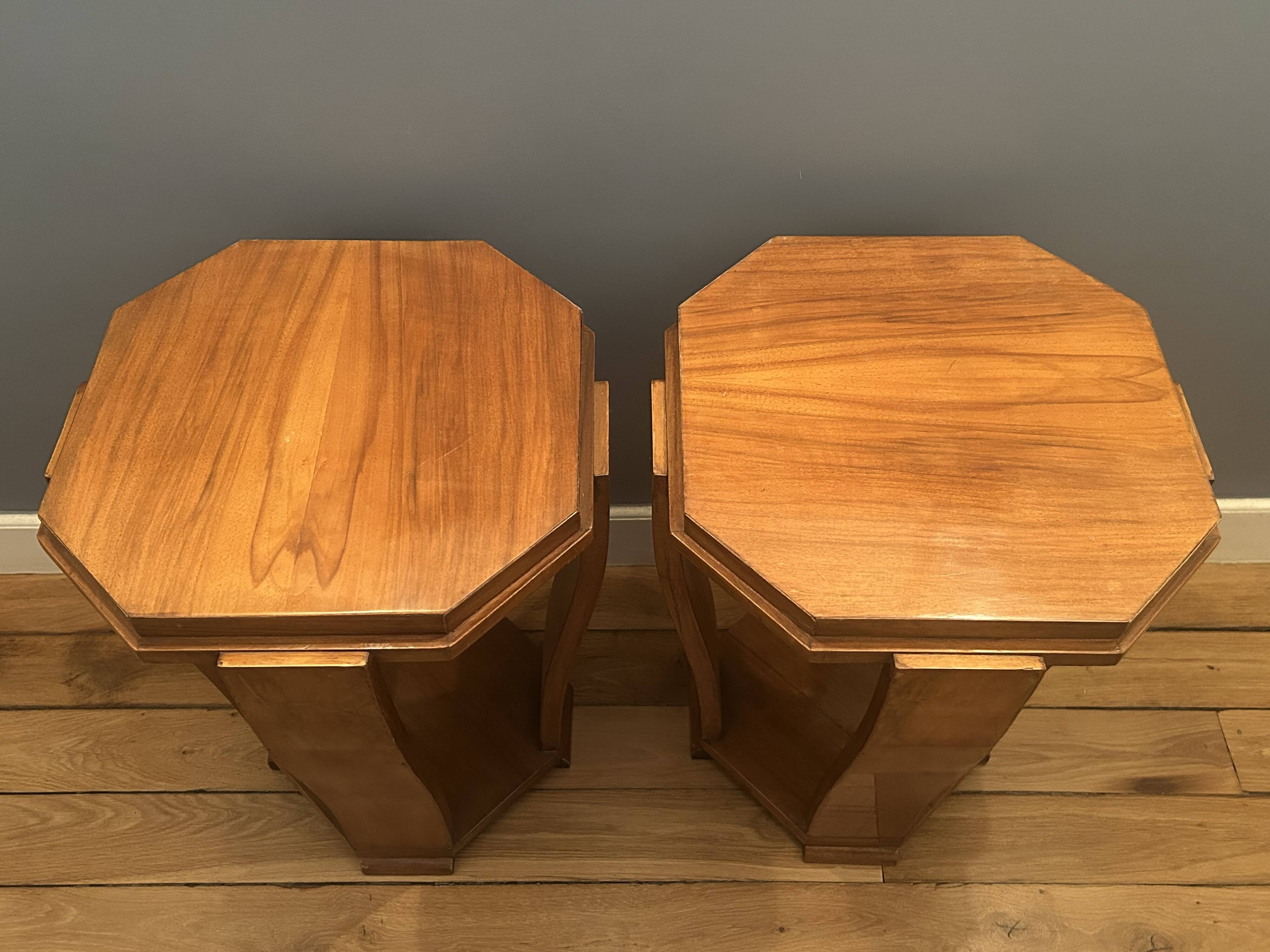 2 Art Deco side tables.