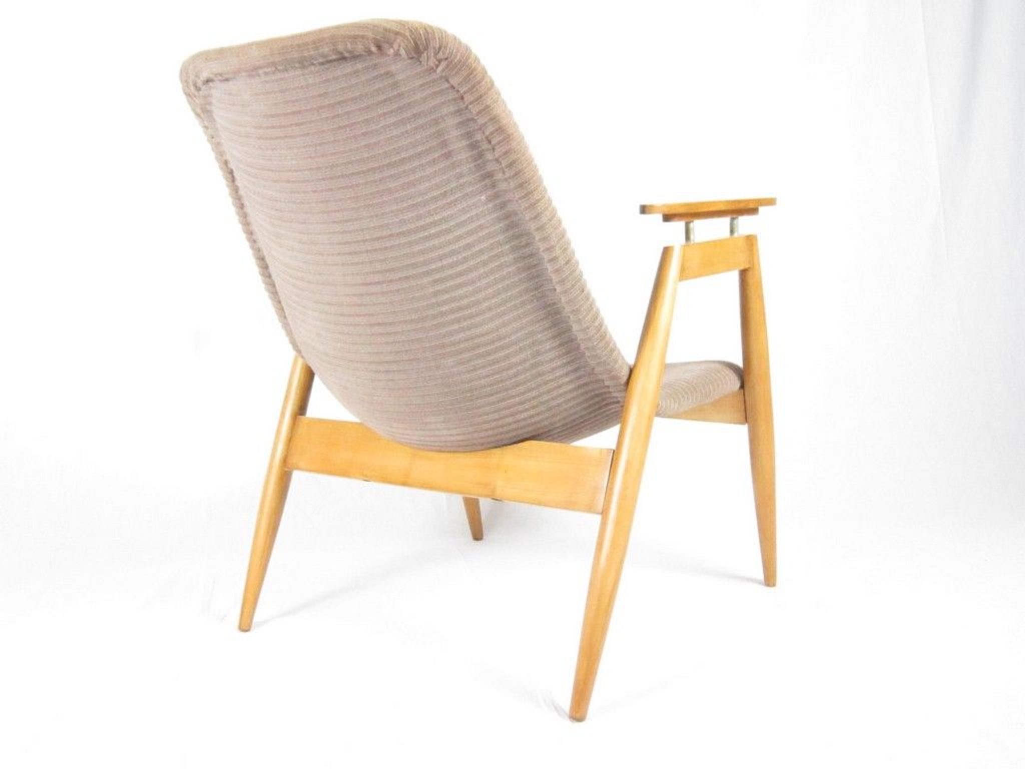 Fauteui par Miroslav Navrátil 1950s
