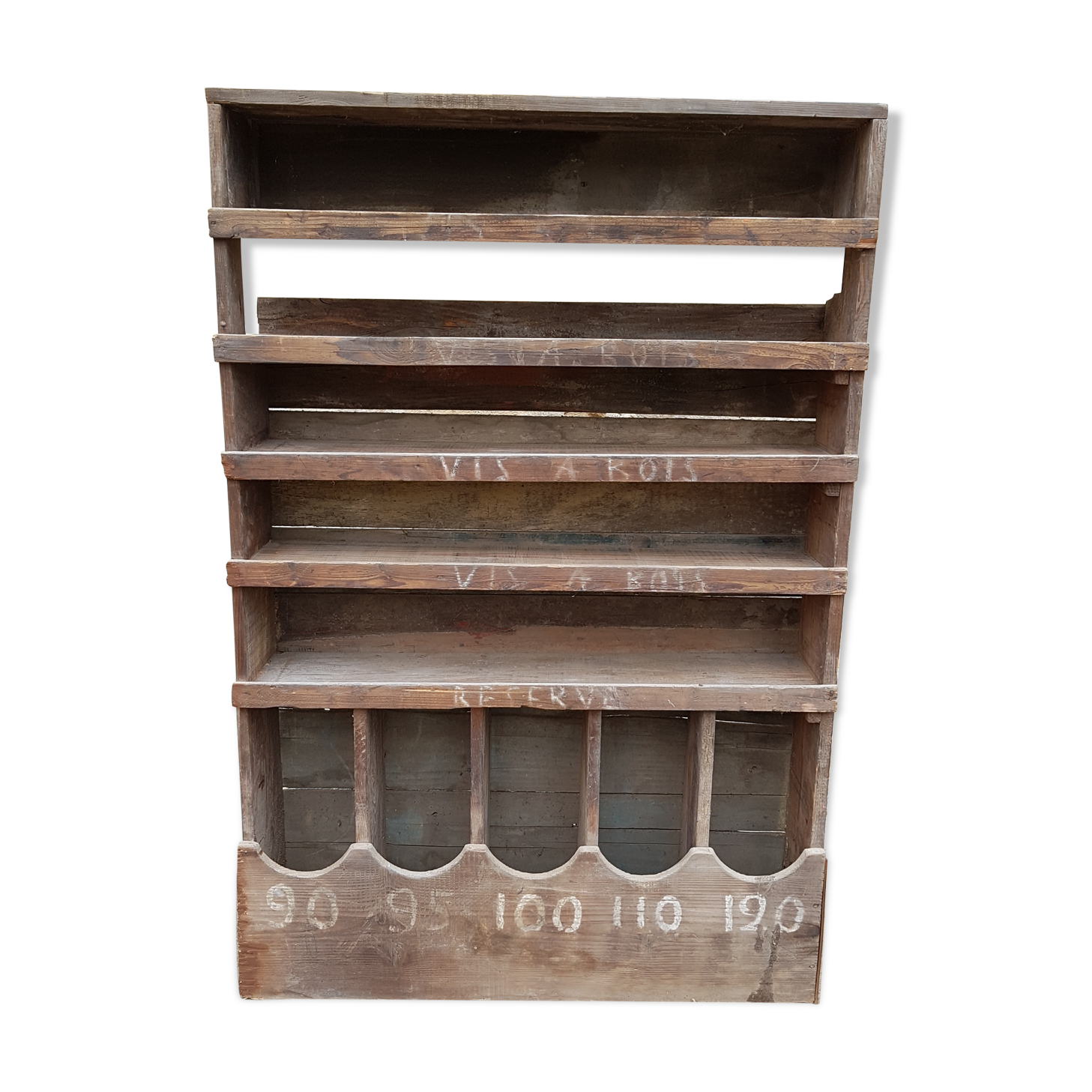 Former wood furniture in compartmentalized wood