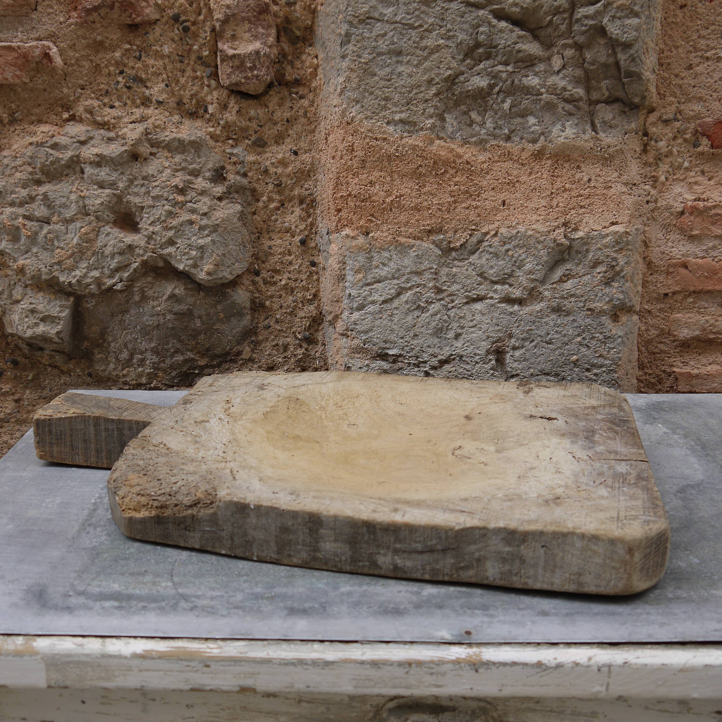 Wooden cutting board