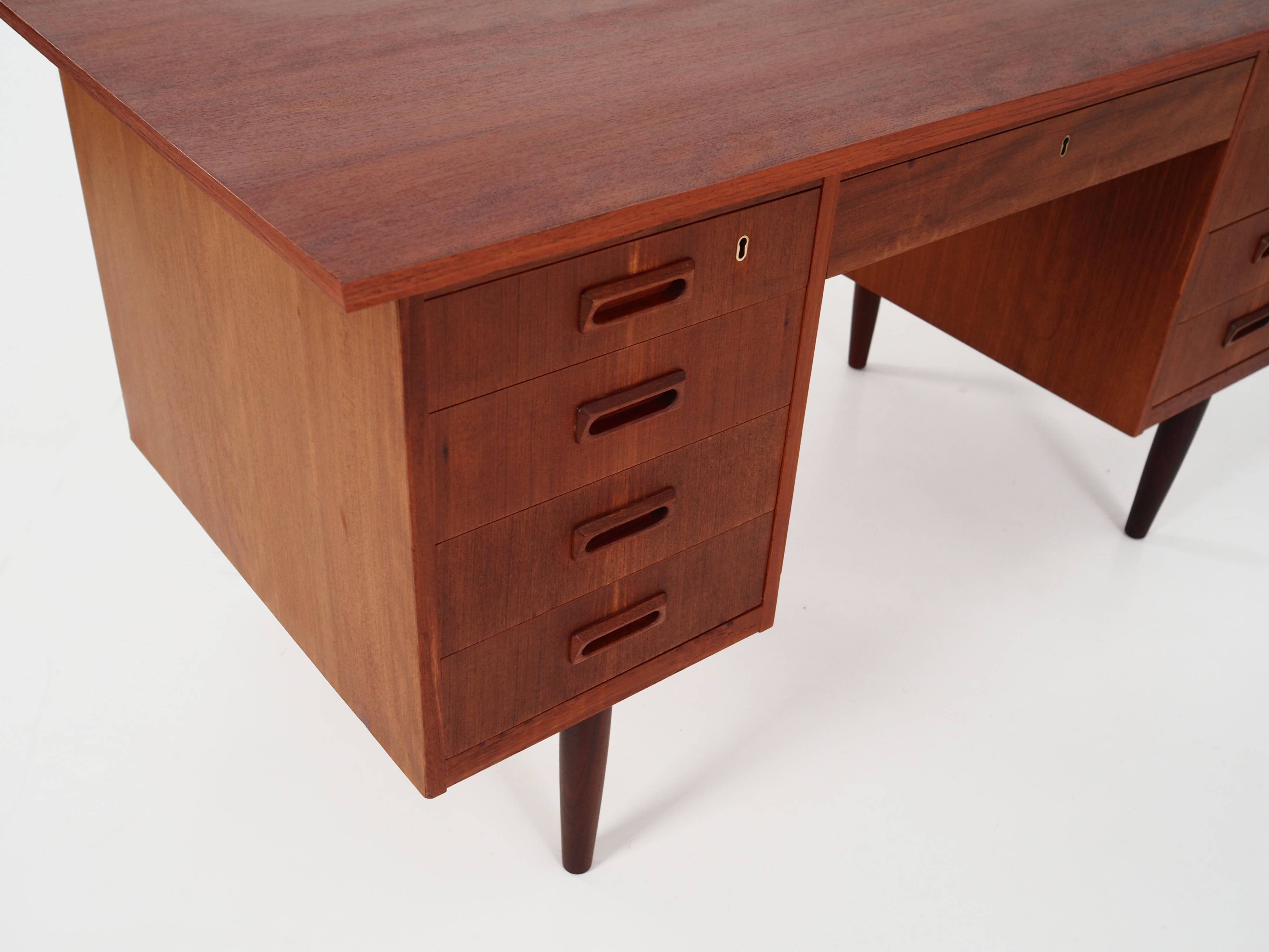 Teak desk, Danish design, 1970s, production: Denmark