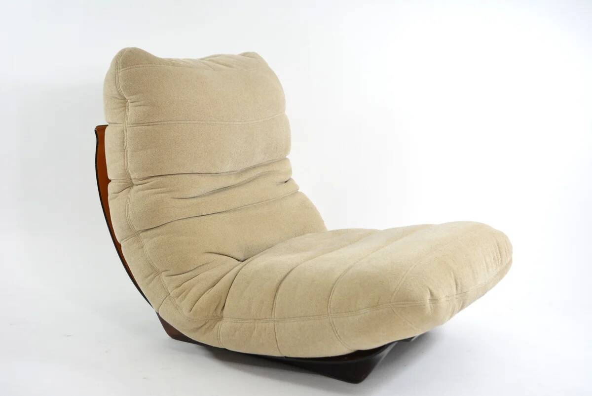 Chauffeuse et son repose-pied Marsala Ligne Roset beige clair