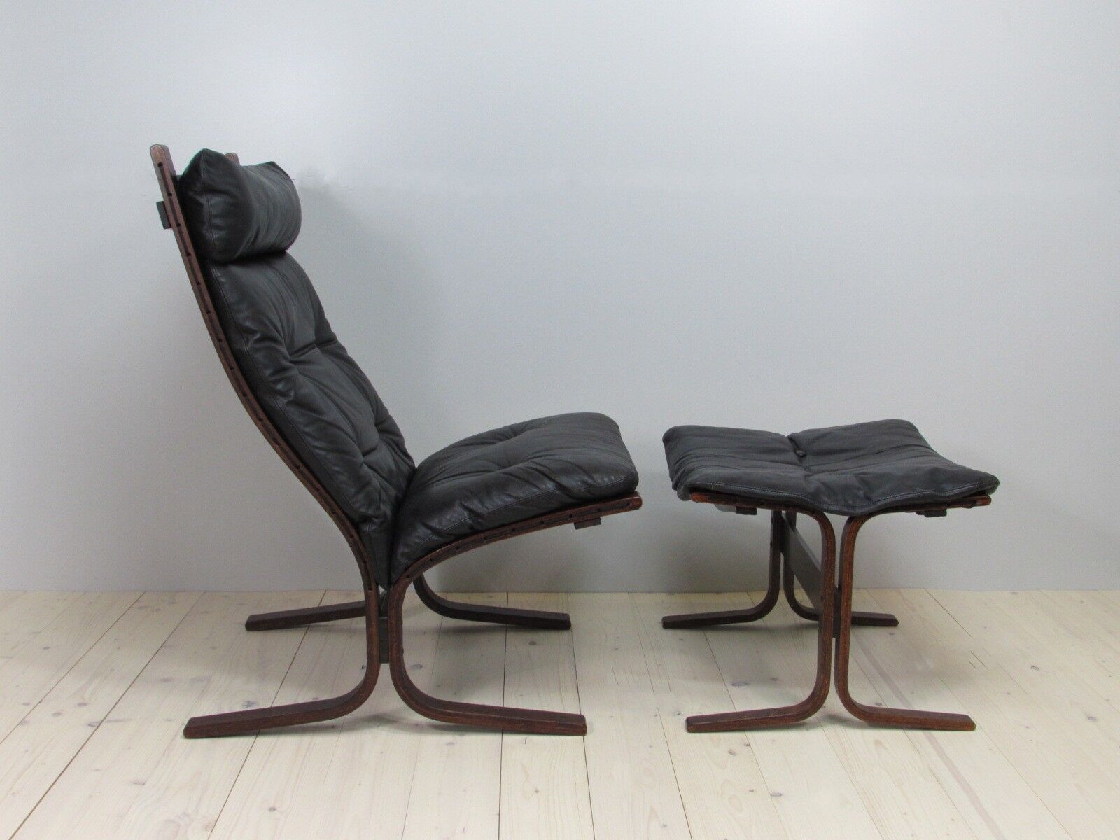 Siesta chair and footstool by Ingmar Relling for Westnova Norway - 1965