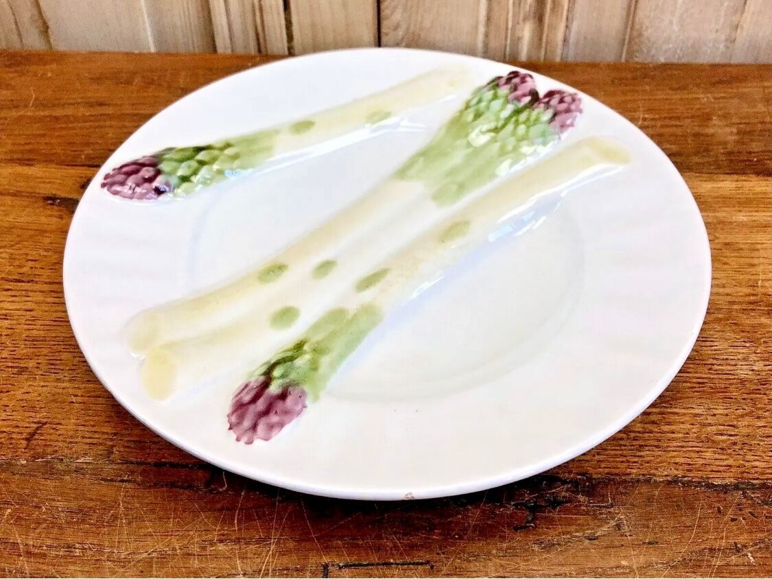 3 assiettes à asperges barbotine Luneville