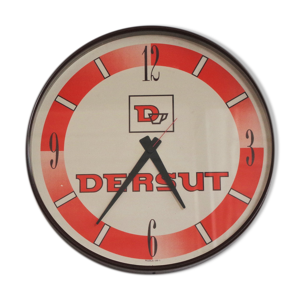 horloge murale de Dersut