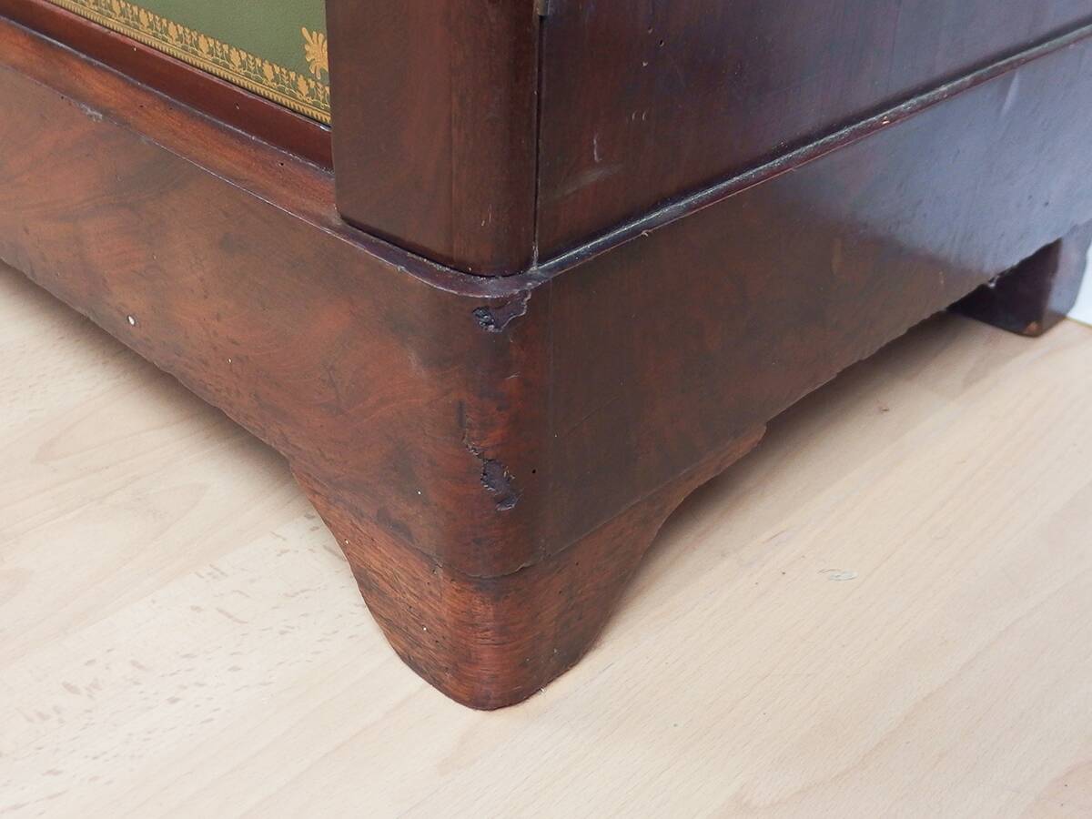 Desk - notary's cardboard box