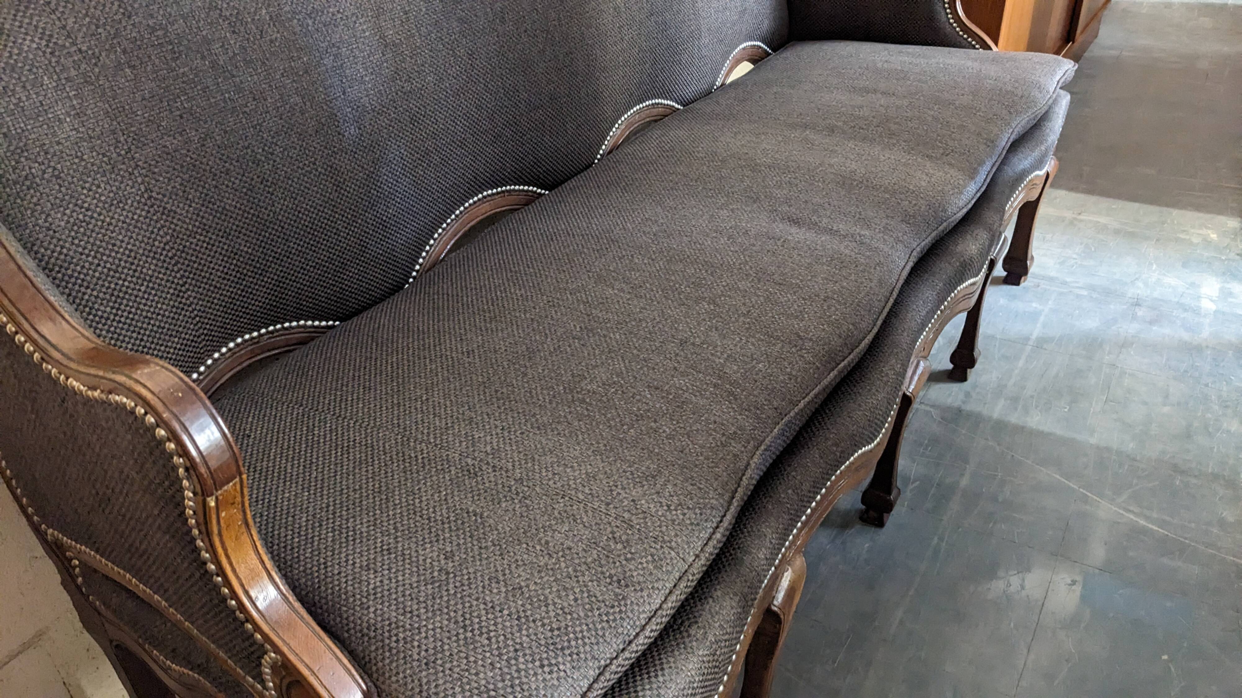 Regency period oak sofa from the early 18th century
