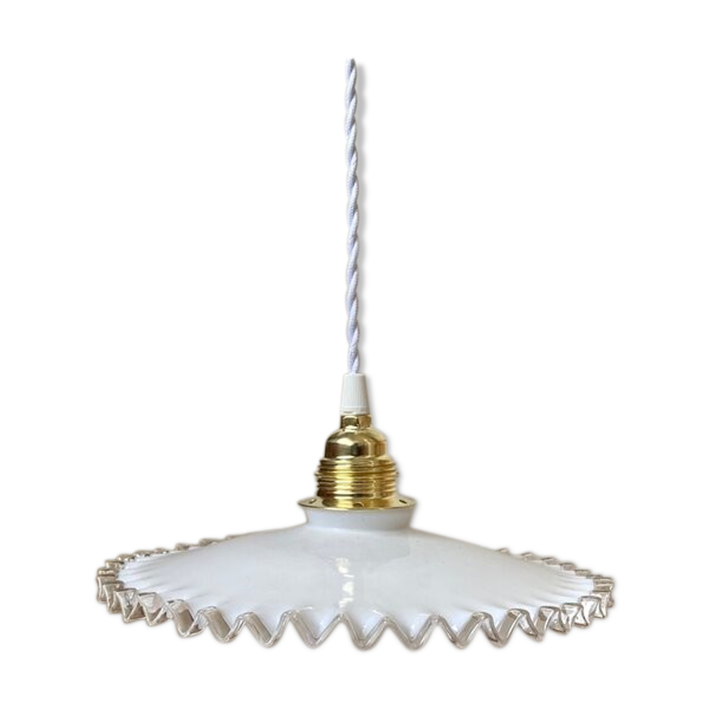 White glass hanging lamp