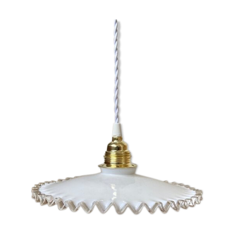 White glass hanging lamp