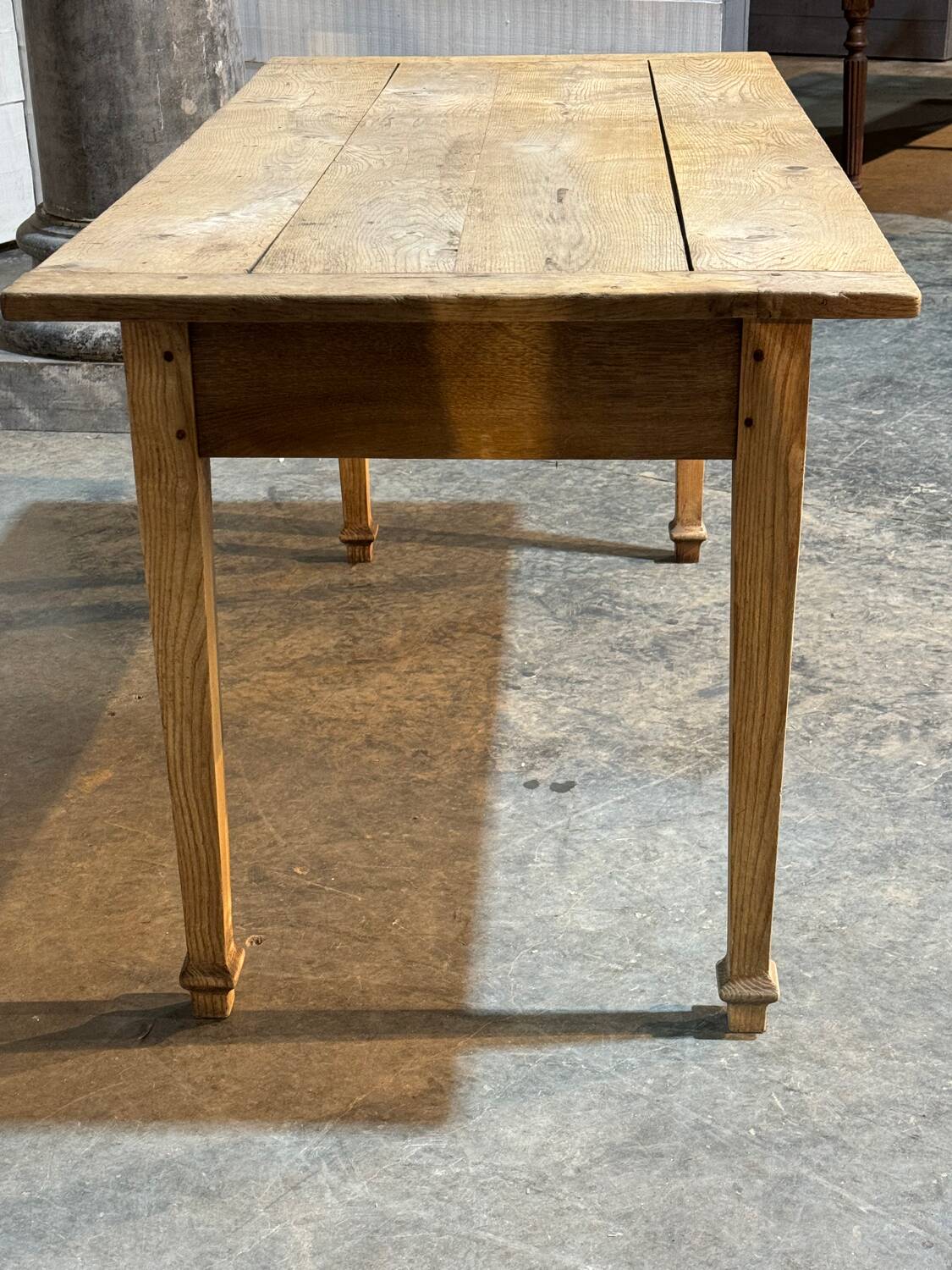 Kitchen table