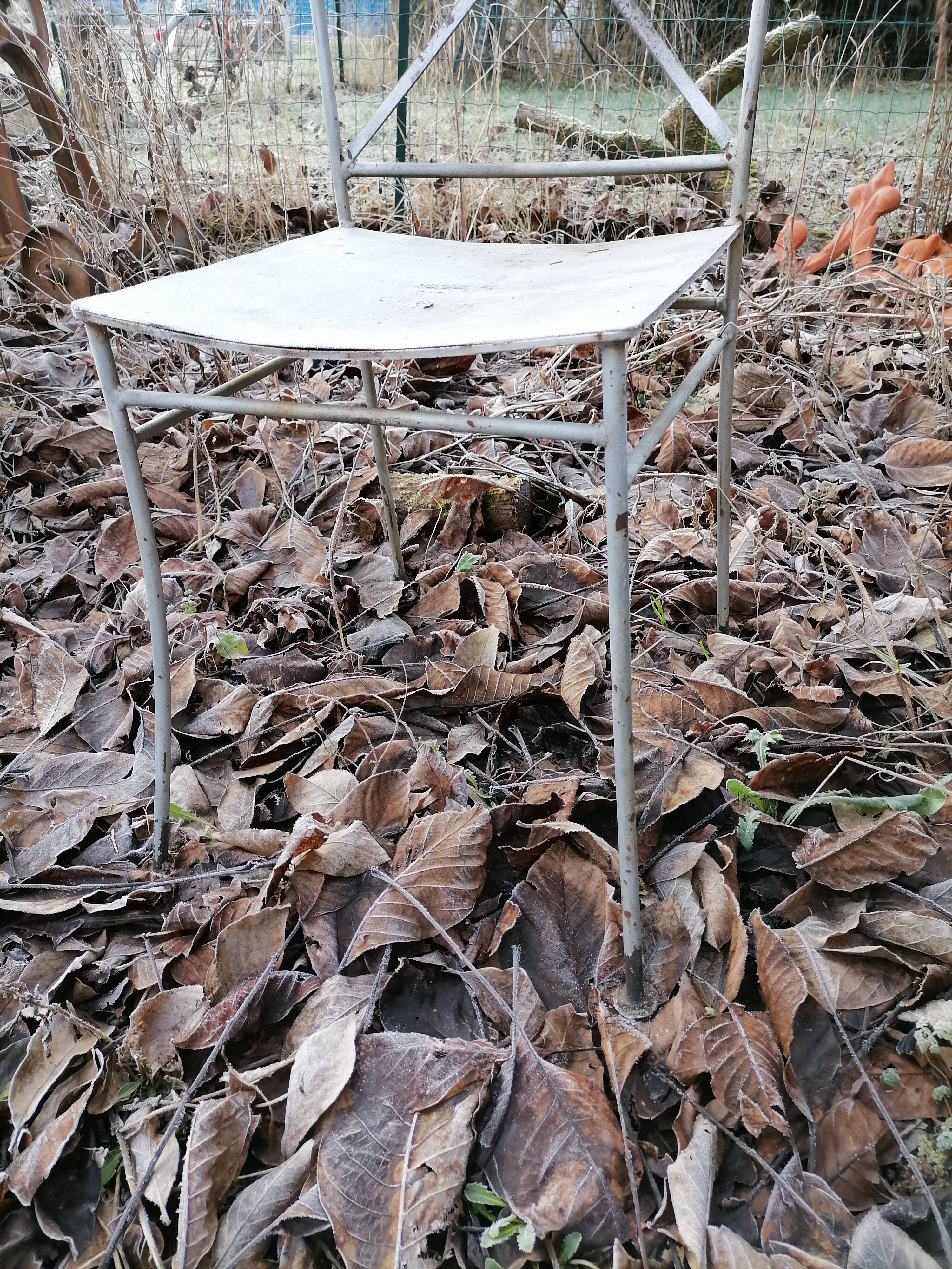 Chaise de jardin fer forgé