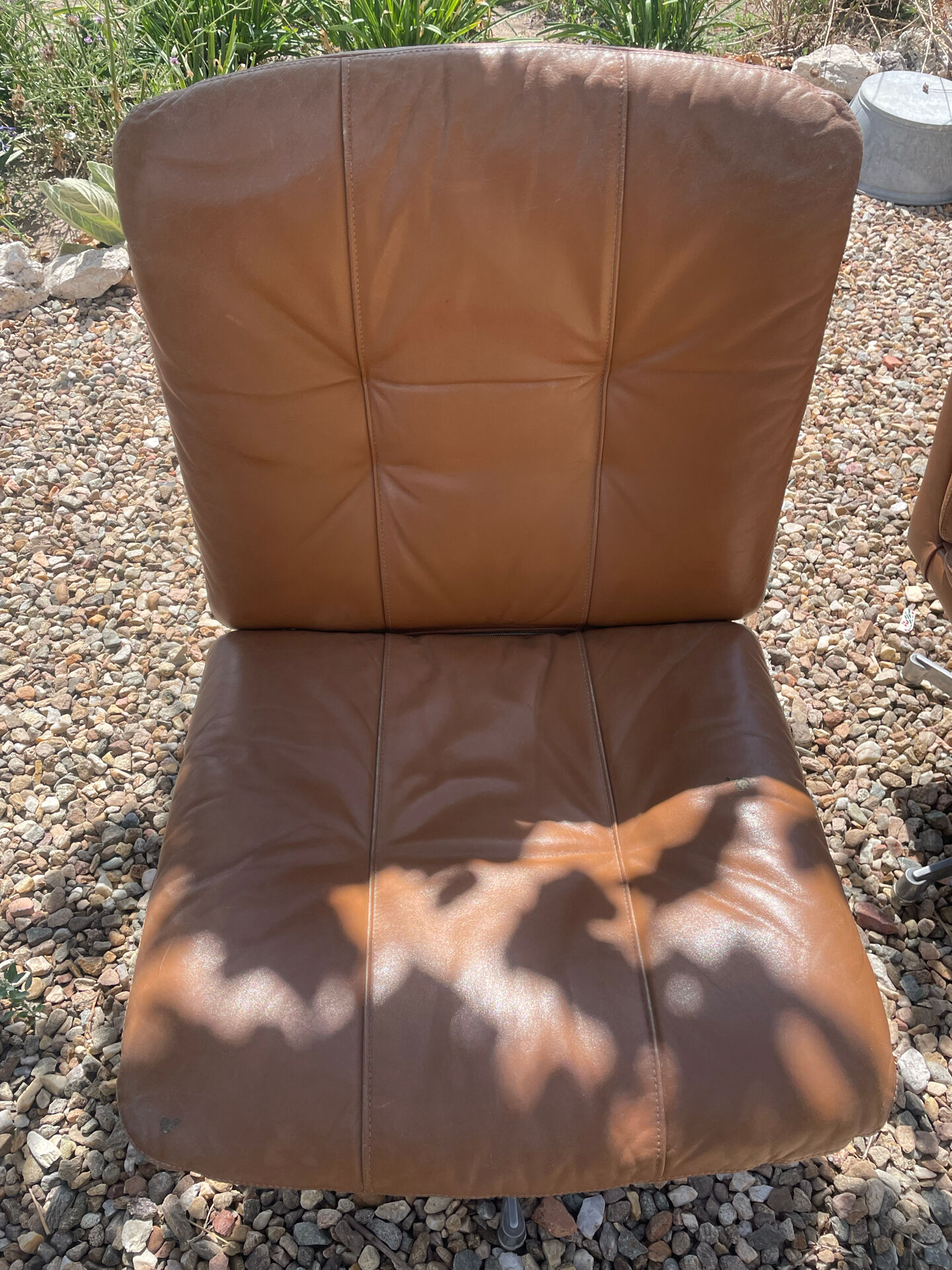 Pair of swivel armchairs in cognac leather – 1970s