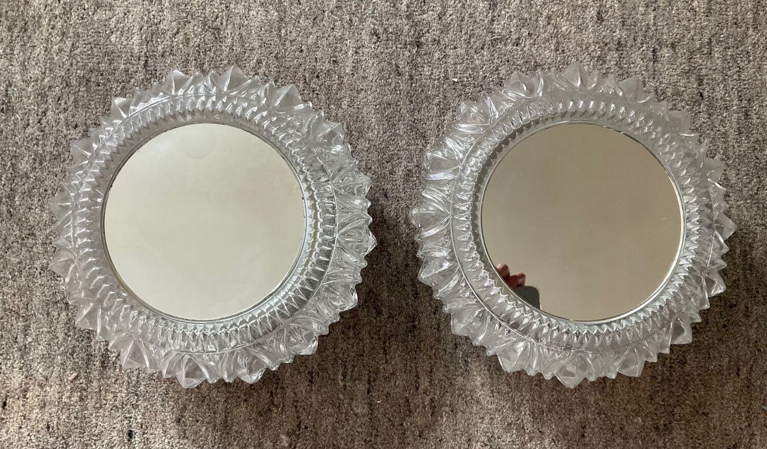 Pair of vintage sconces in molded glass 70s