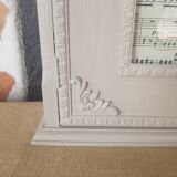 Elegant linen patinated key box