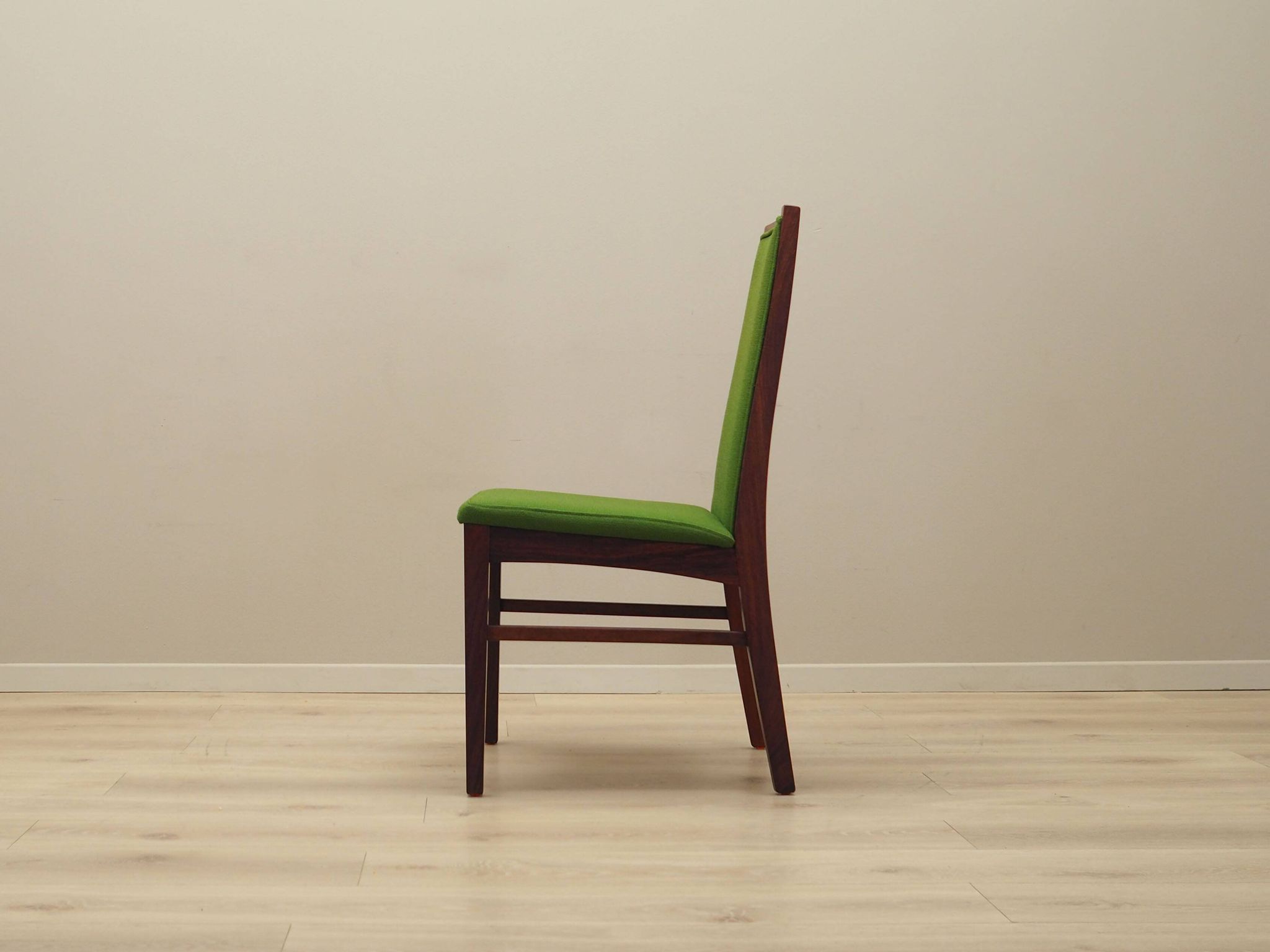 Ensemble de quatre chaises en palissandre, design danois, années 1970, fabricant : Dyrlund