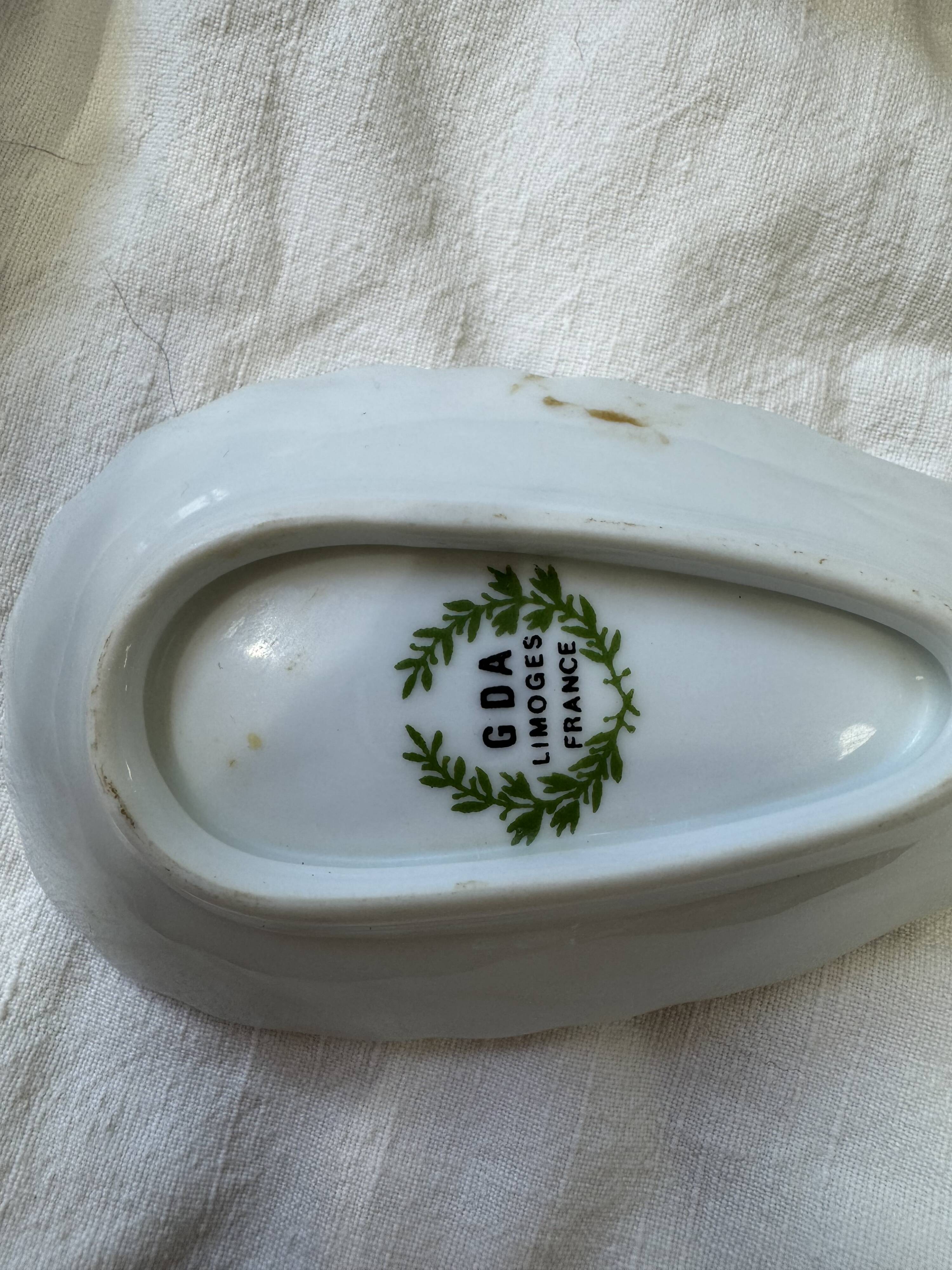 Ravier en porcelaine de Limoges