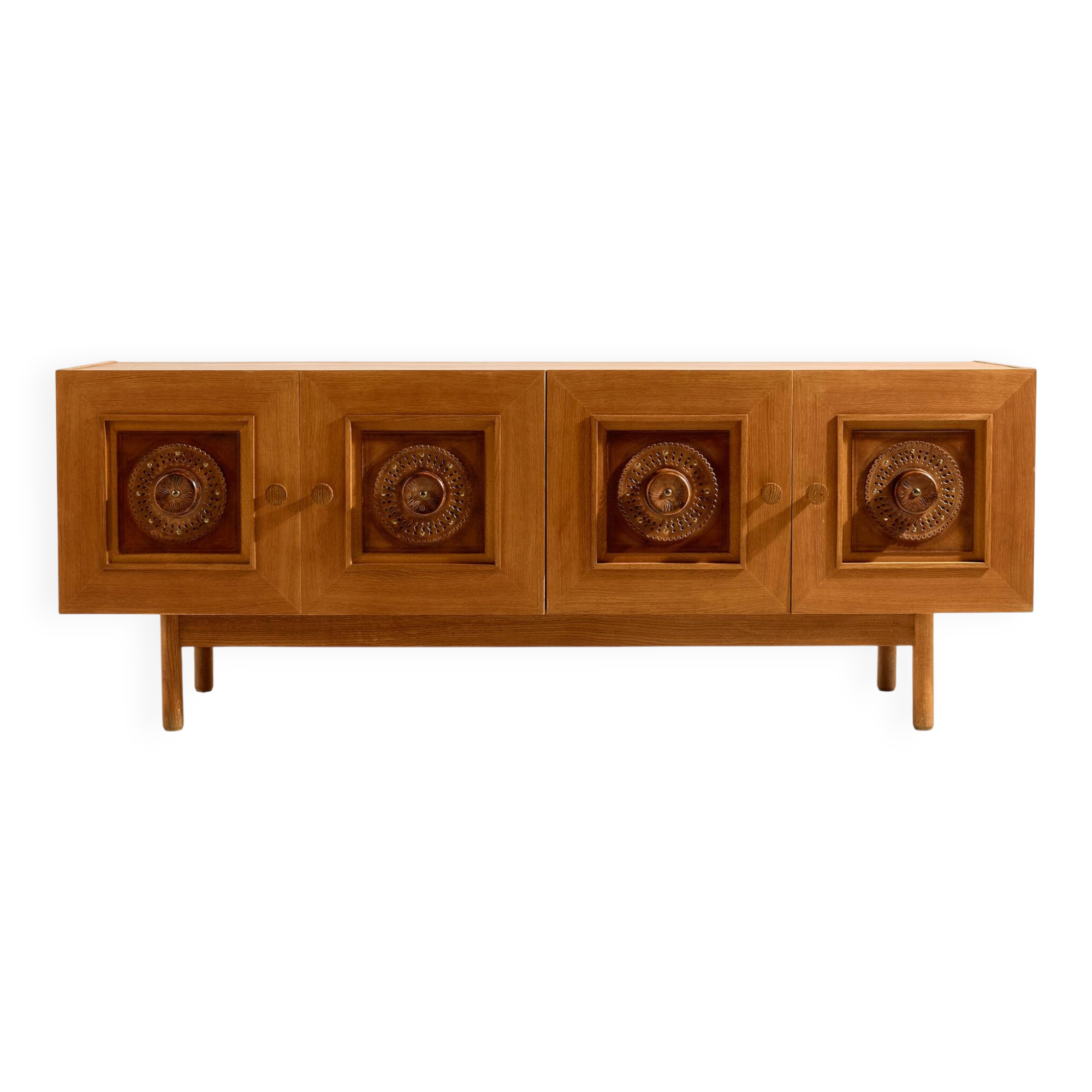 Enfilade Mózer by the Hungarian Applied Arts Society