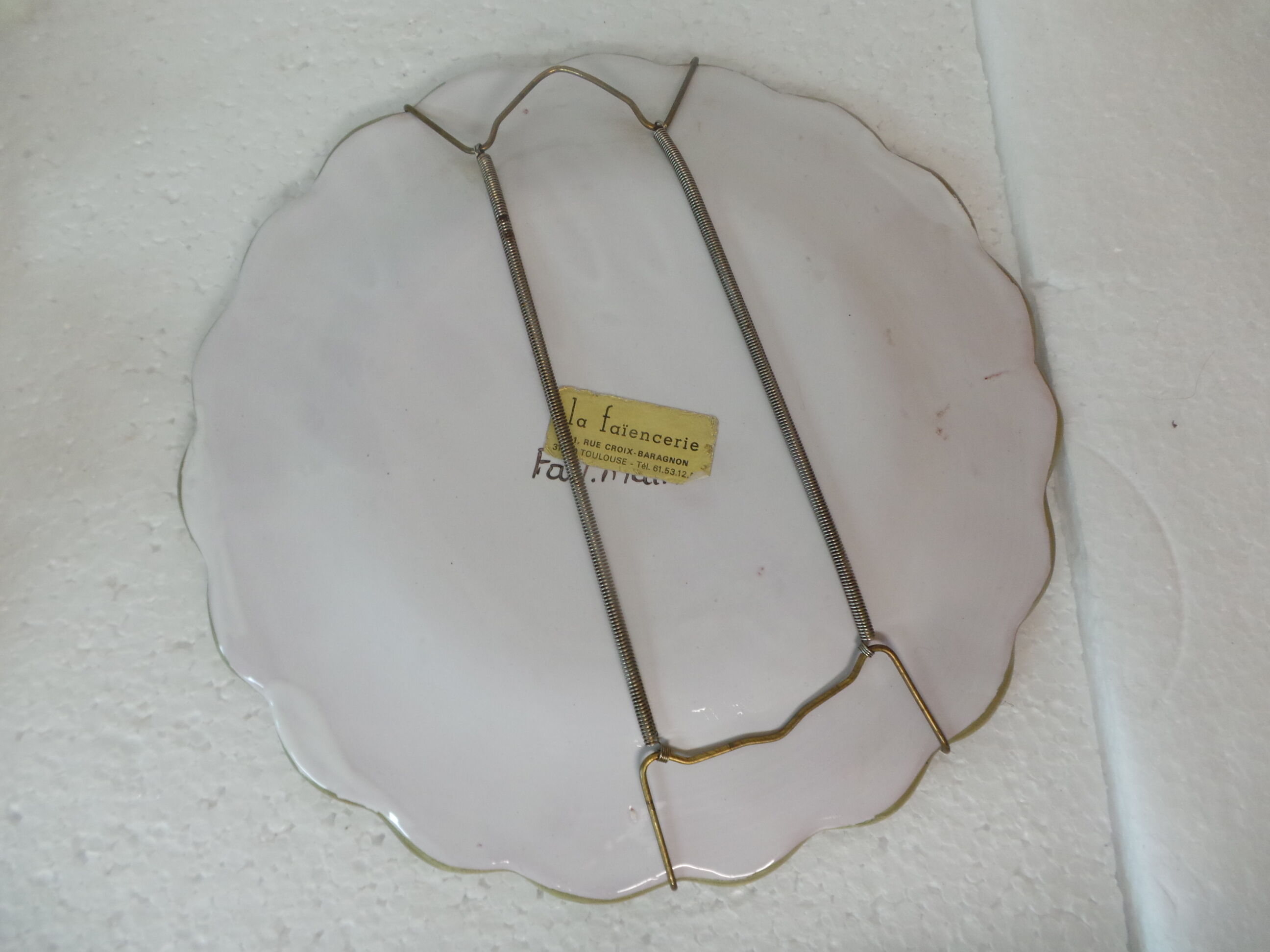 Decorative plate the handmade Toulouse faience