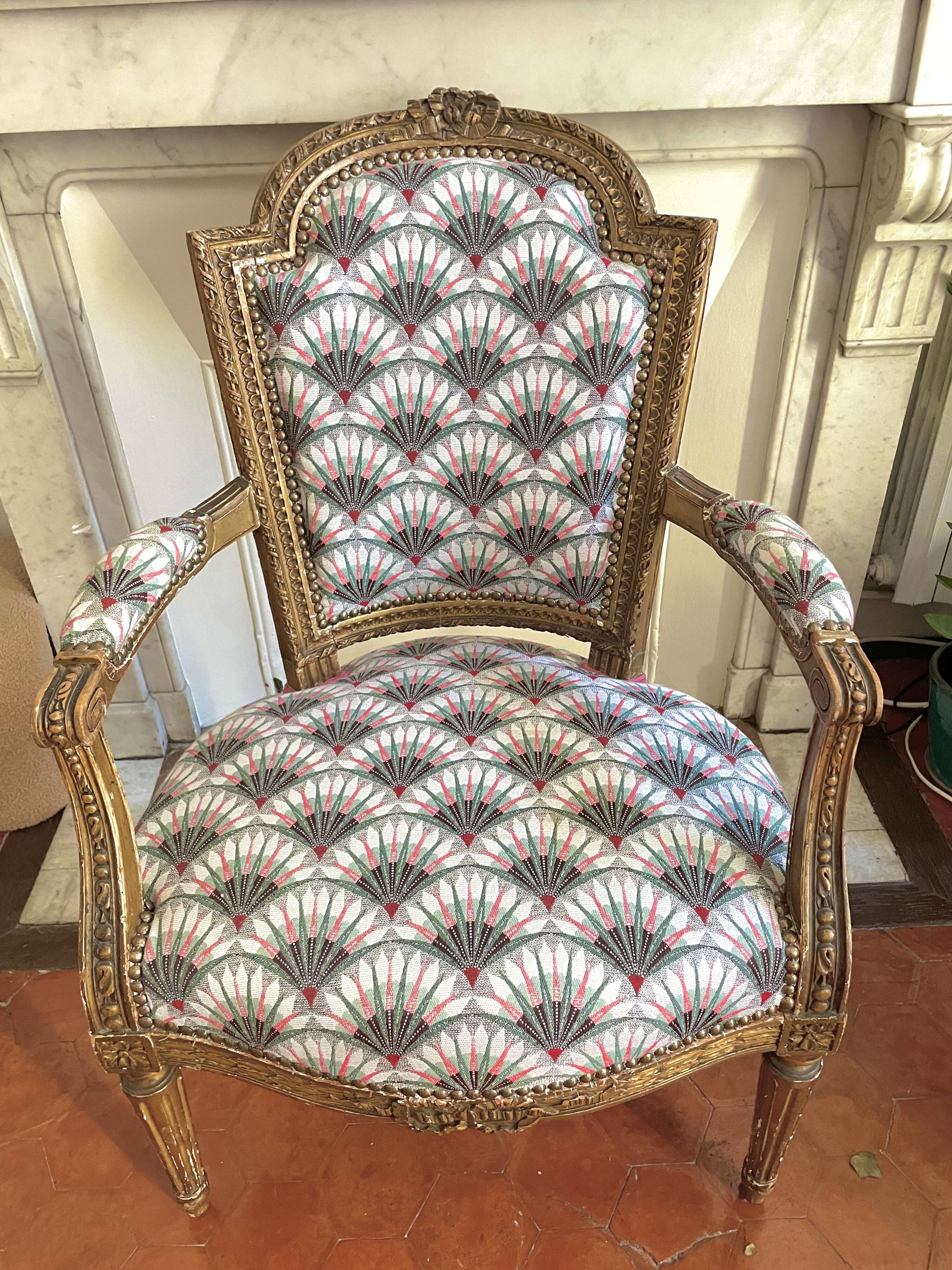 Paire de fauteuils Louis XVI restaurés