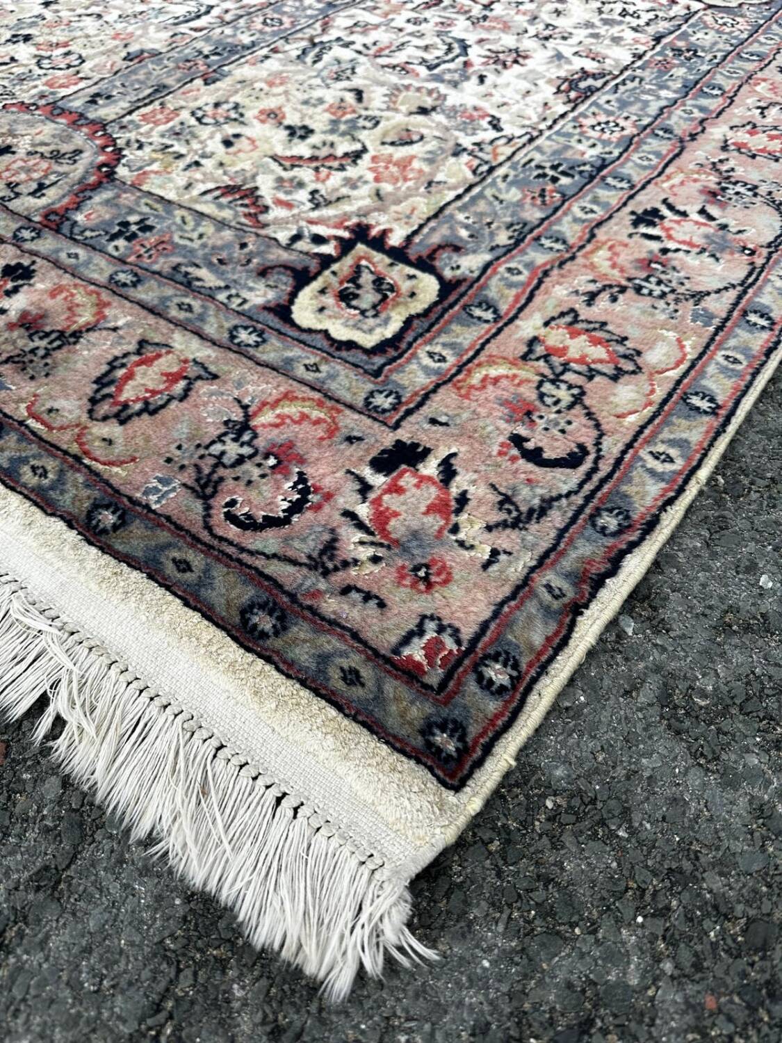 Tapis persan en laine et soie fait main