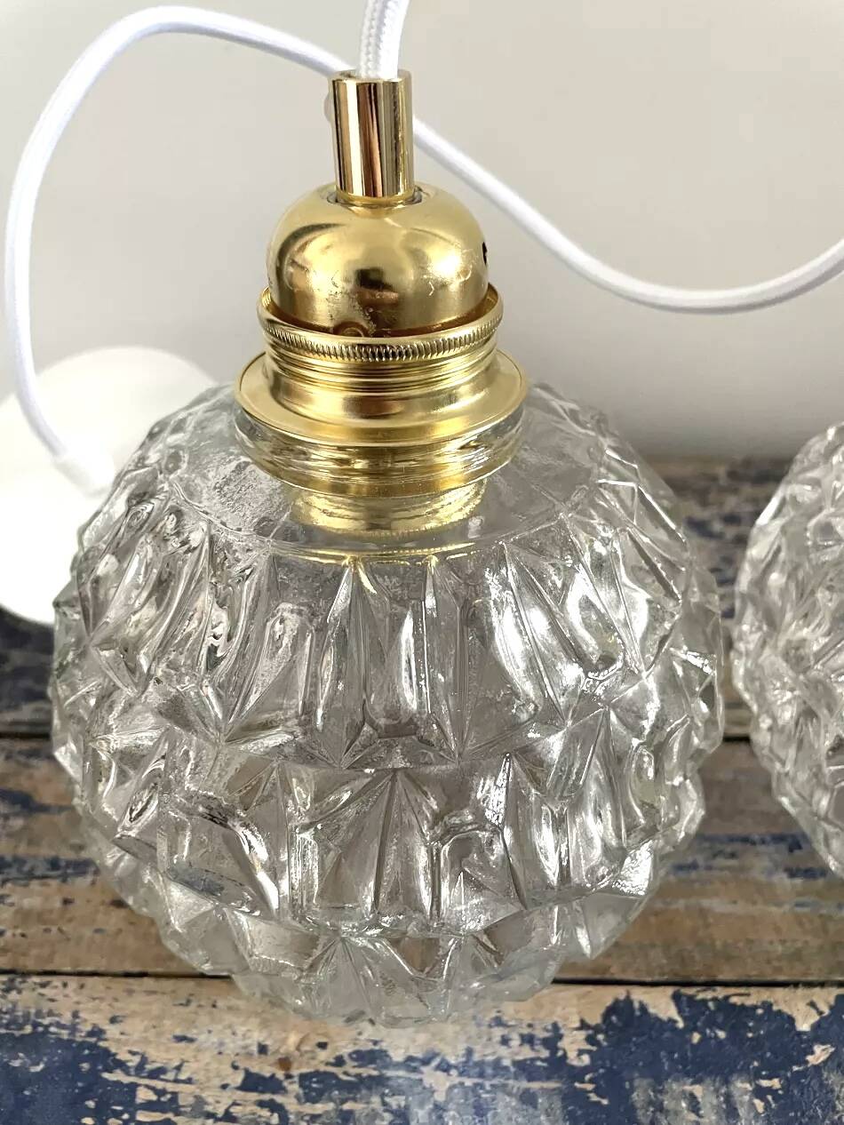 Set of two chiseled glass pendant lights